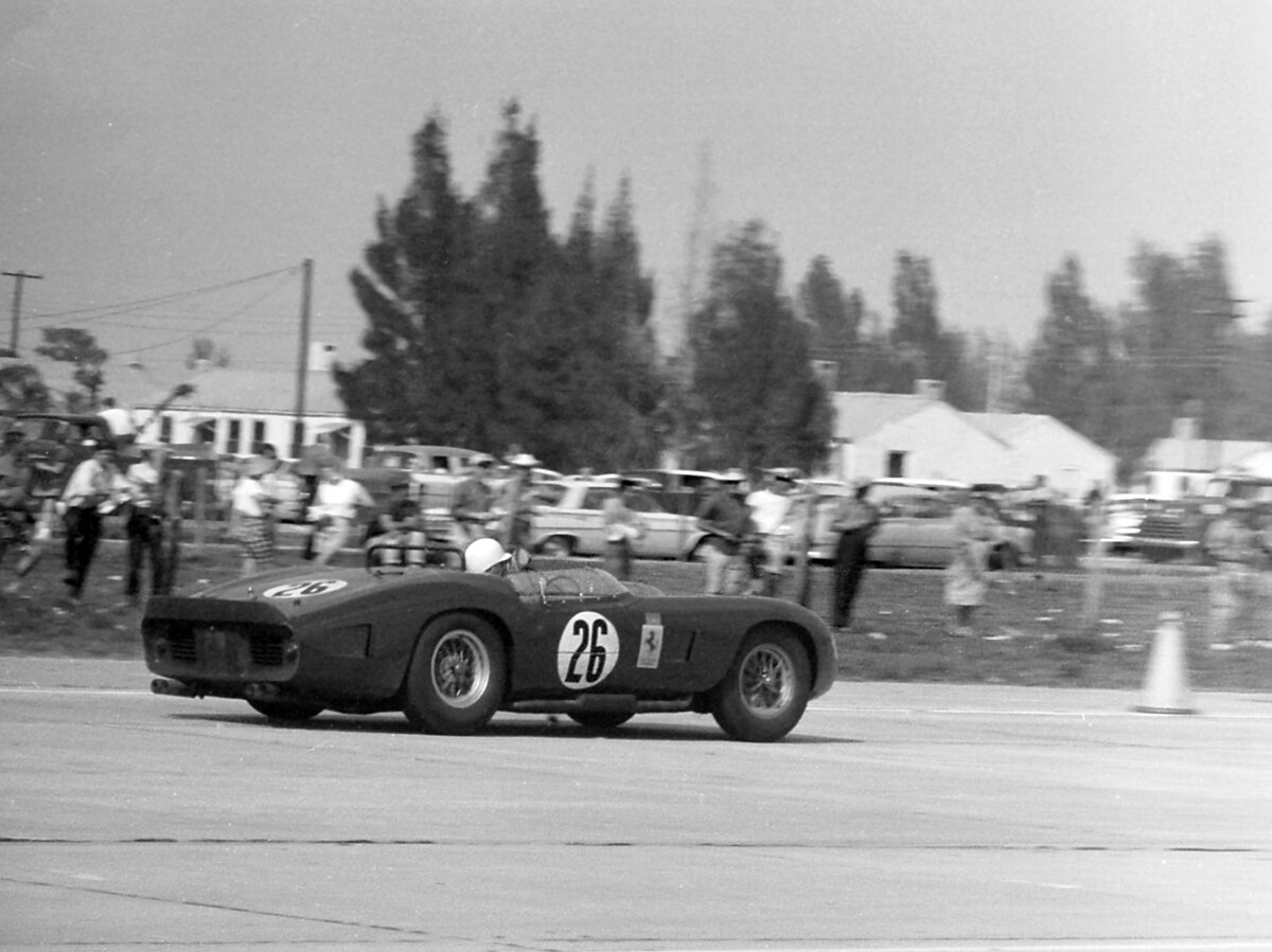 Moss leads before the DQ. It took officials 3 more hours to find that car #26 had refueled after 17 laps rather than the minimum 20 laps. While it was not the fault of the team - officials had no mercy and the car was not allowed to continue.