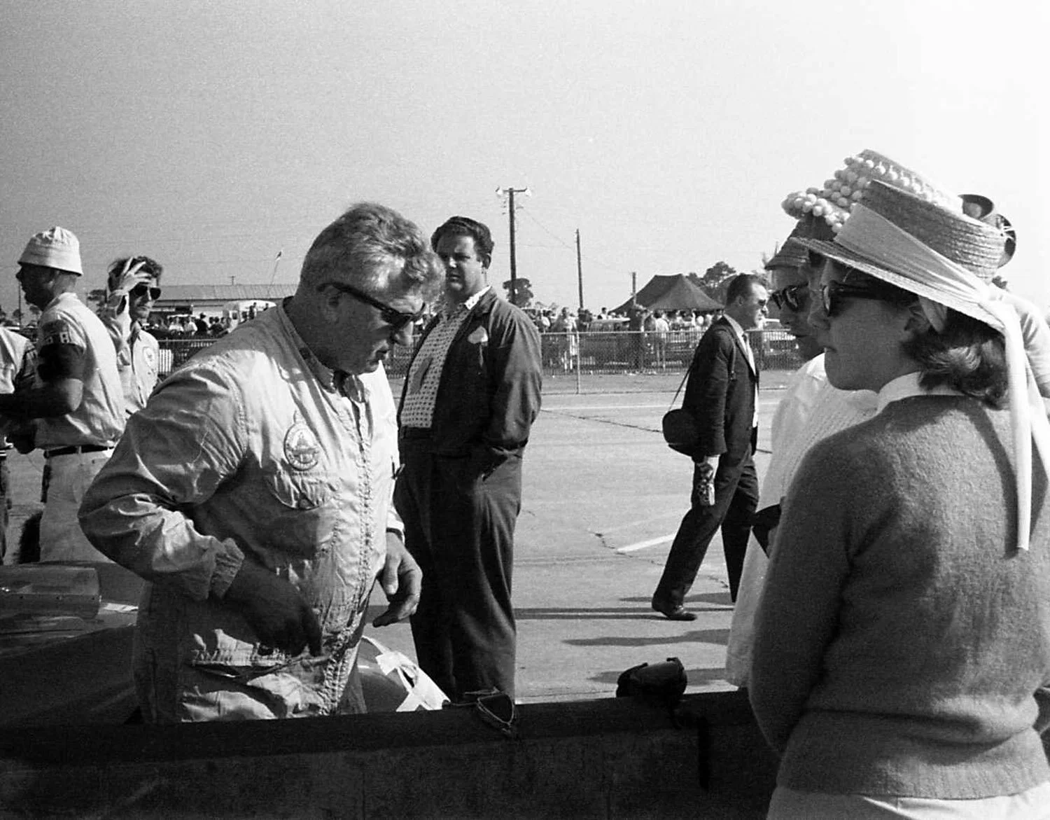 George “the flying Greek”Constantine does a last minute inspection of the Ferrari before the start. Sadly the car only lasted 40 laps.