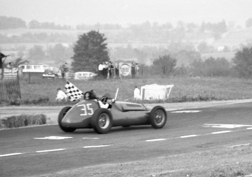 Seneca Cup winner George Weaver, the boss at Thompson Speedway, raced his supercharged 1935 Maserati F1 car for years. It’s name was “Poison Lil” and George somehow kept it running.