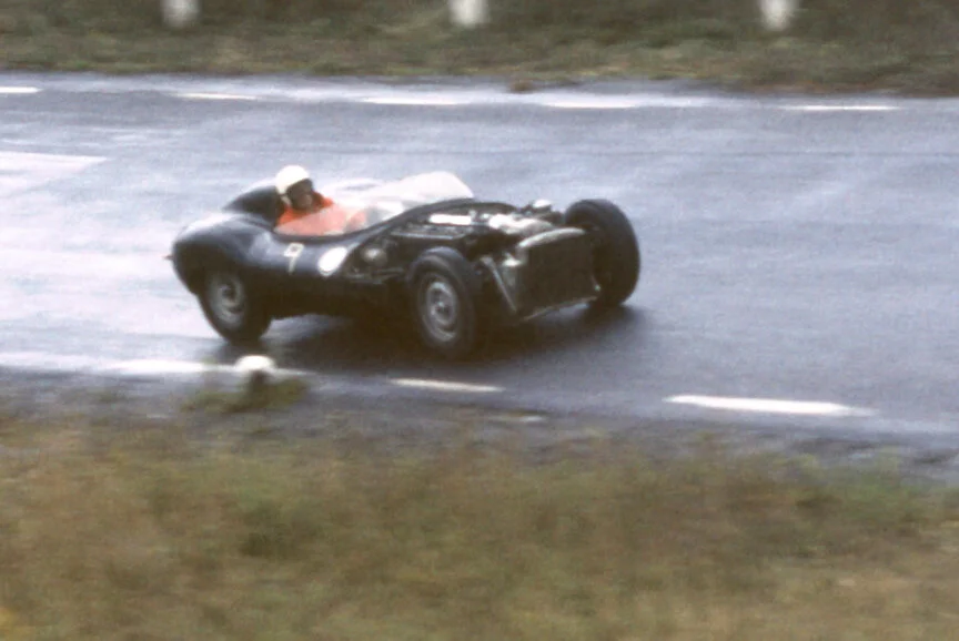 Bruce Boyle and Joe Grimaldi co drove this D Jag. Why the entire front bodywork is off, we don’t know. It stayed out to finish 12th.