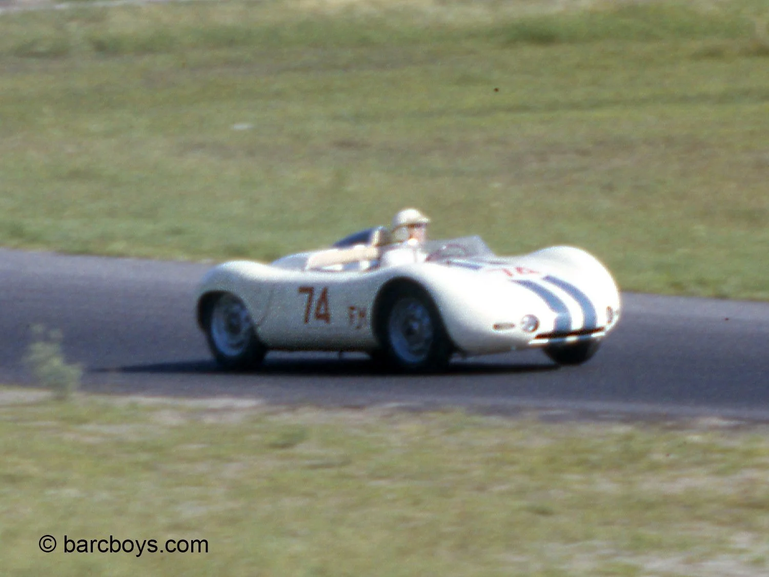  Don Sessler was having a great year in 1959.  Don and Bob Holbert drove this car to 4th overall and first 1.5 liter at Sebring and Sessler won overall at the Marlboro national.  He’d be 2nd behind the Aston this day. 