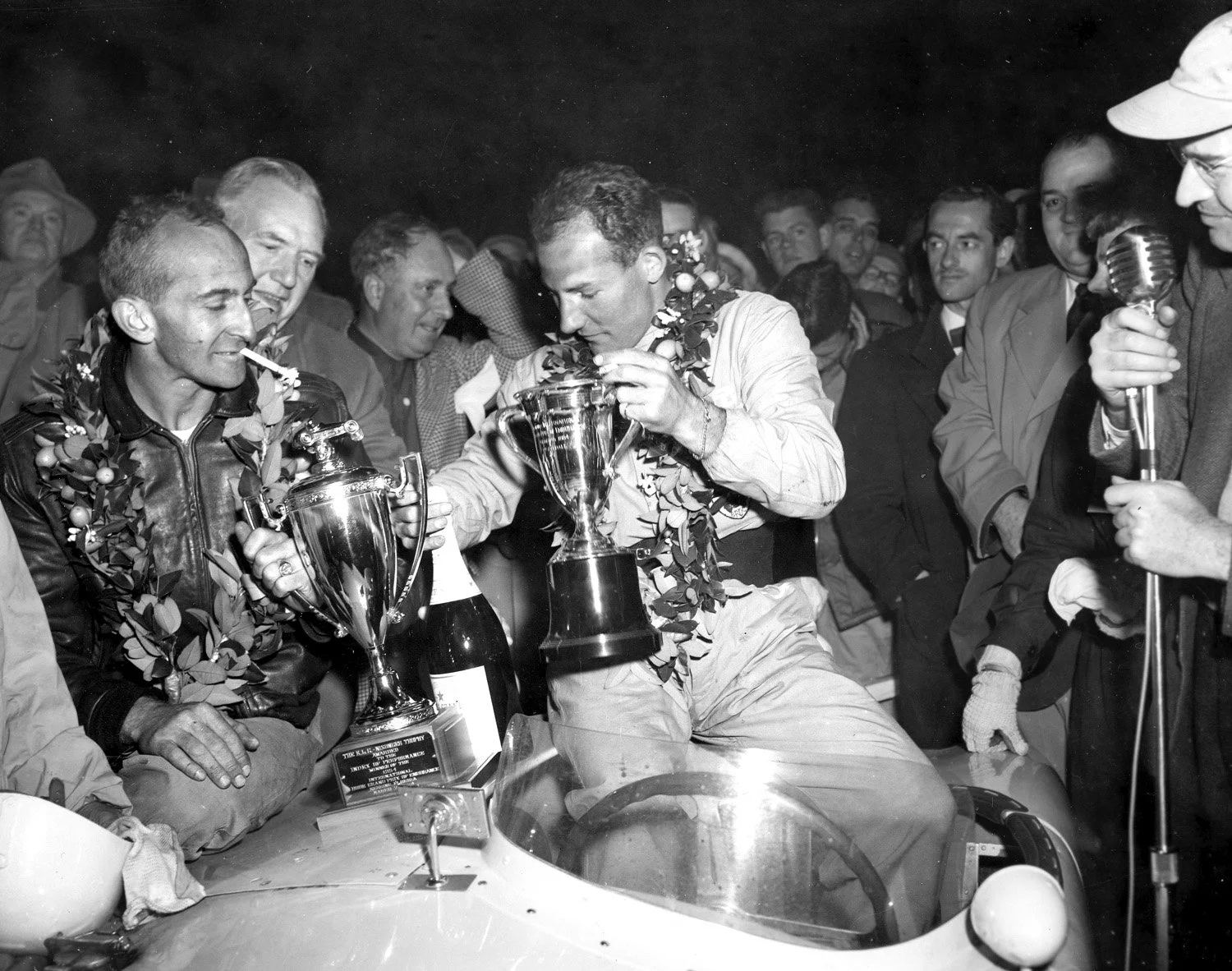  1954:  Moss and Lloyd win in the Cunningham OSCA.  Little known is the 1954 race was held on Sunday, not the typical Sebring Saturday.  Only 1953-54-55 were held on Sunday.   