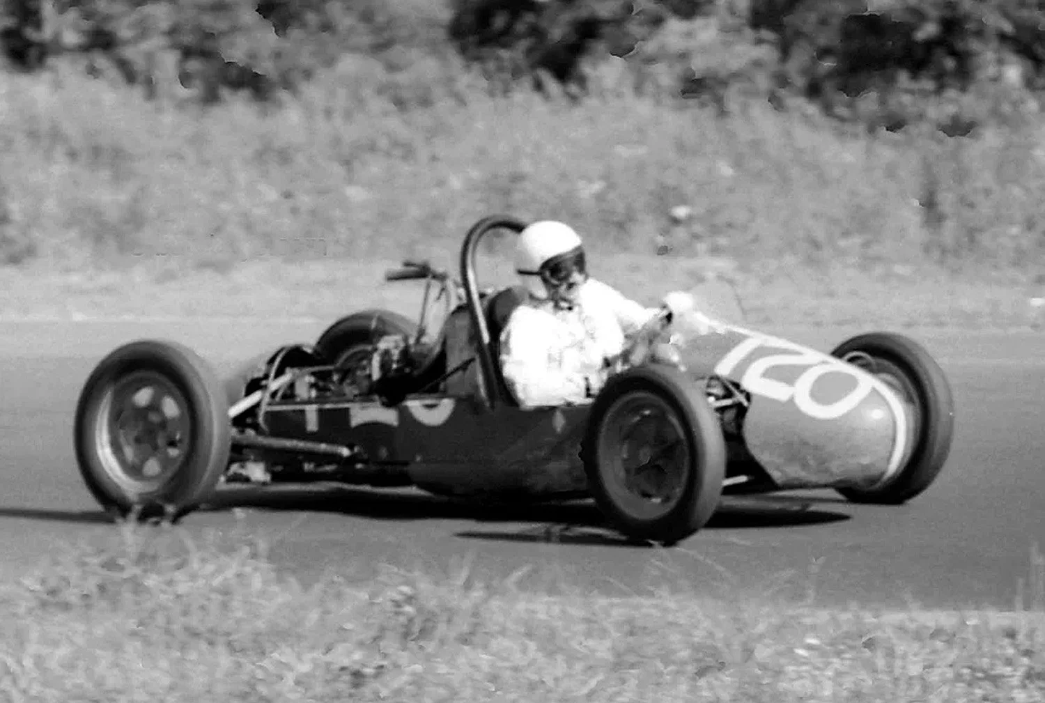  Vern Jones worked hard, but he was a DNF in his FIII. 