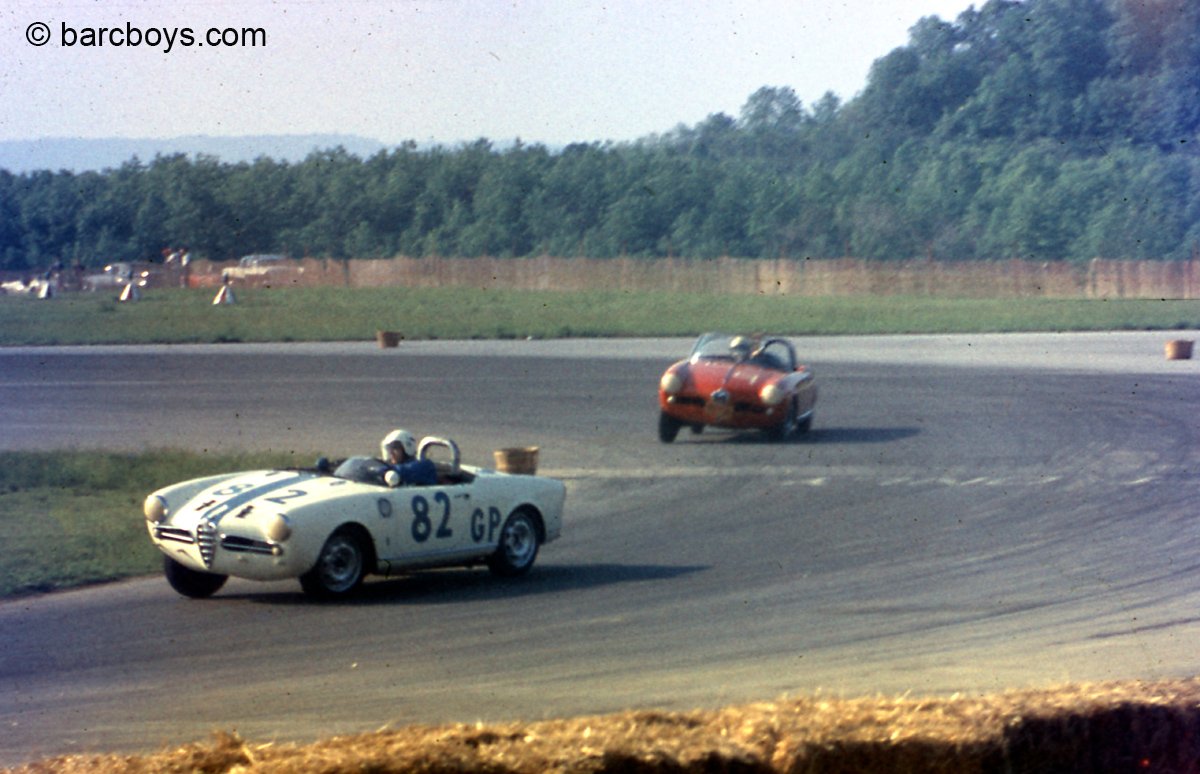 58 Cumb Barry Budlong leads Bob Grossman Alfas web.jpg