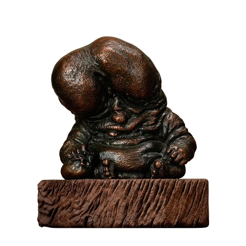 Nuppeppō (The Flesh Monster) – bronze Figure by designer Takayuki