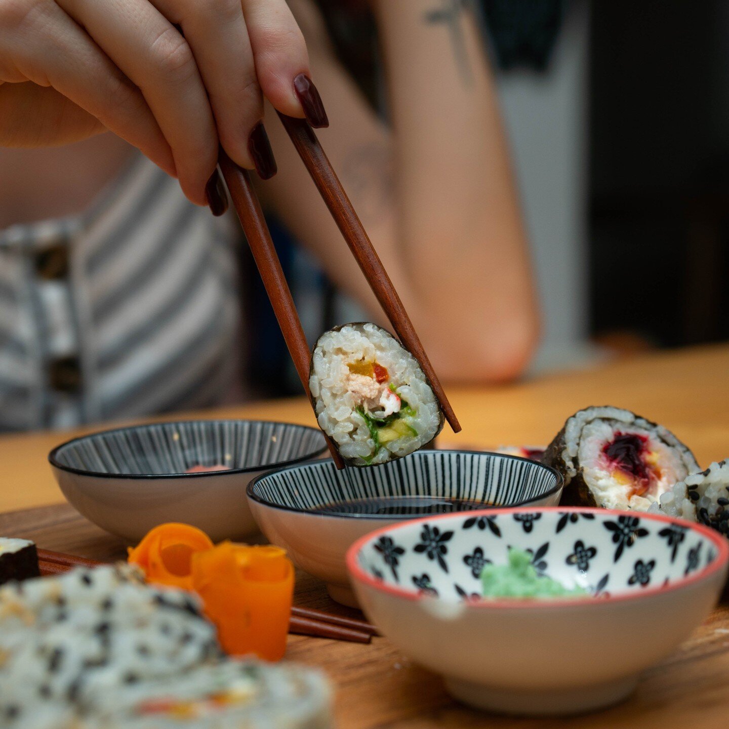 Viernes de Sushi 🍱
Cada viernes nos juntamos a compartir y cenar sushi, que preparamos con mucho amor! 
Reserva tu opci&oacute;n favorita antes de las 4pm 
. 
. 
www.casachapolin.com 
. 
. 
#casachapolin #boutiqueguesthouse #guesthouse #boutique #su