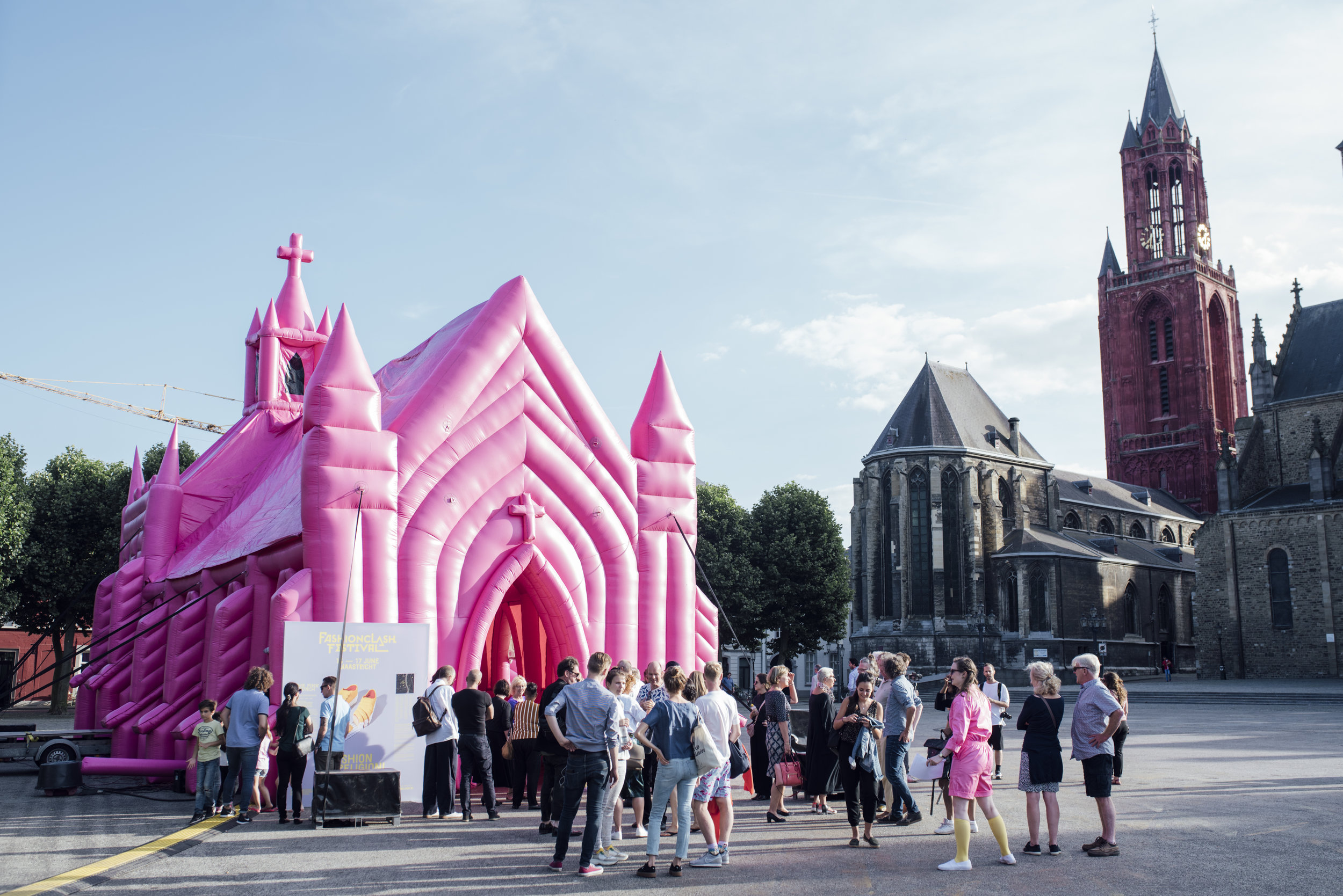 The Pink Church, by Waardengedreven_photo Ginger Bloemen_1.jpg