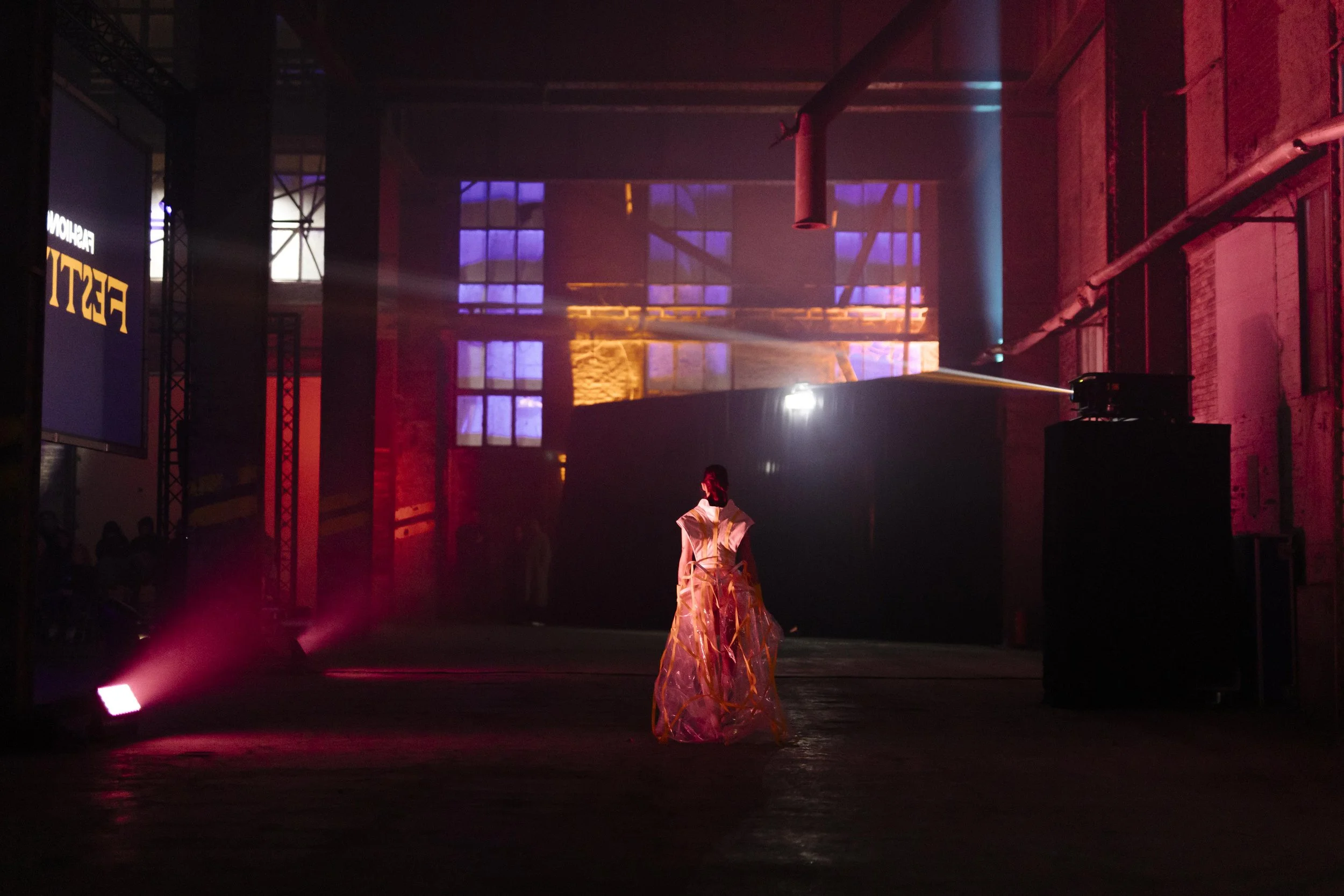 ULTRA-ORA Aprés Nous