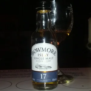 Bowmore 17 YO