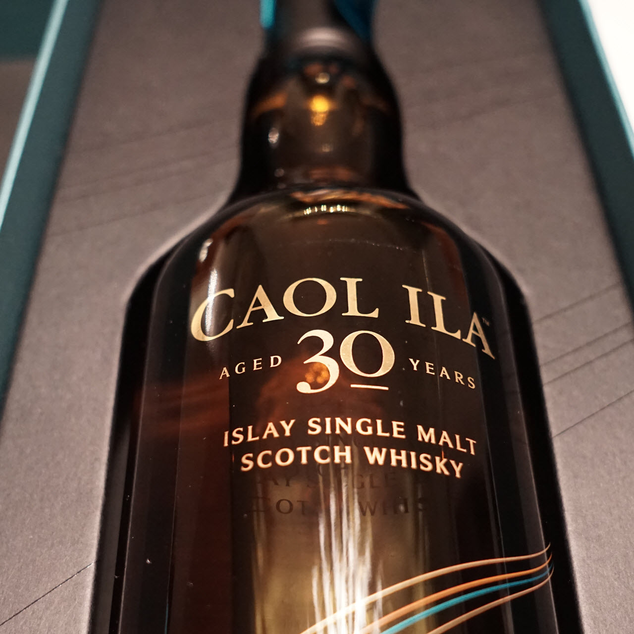 Caol_Ila_1983_30yo_1.jpg
