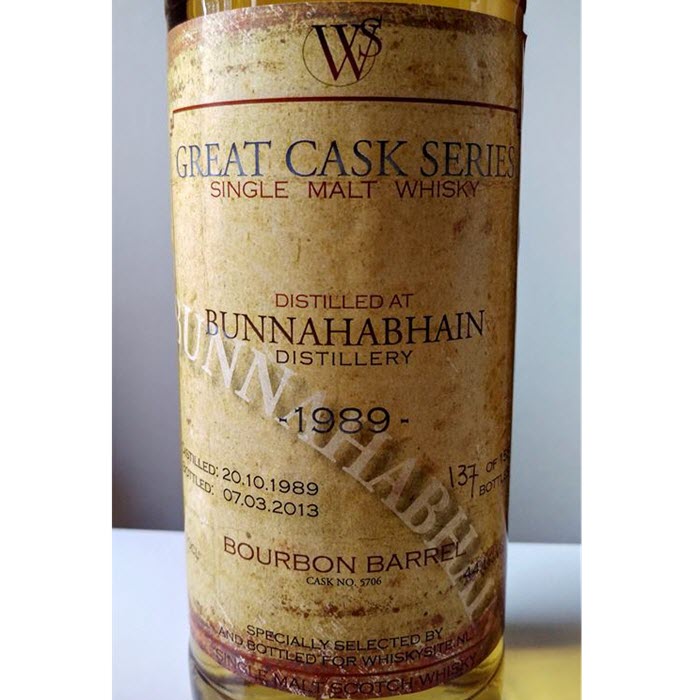 bunnahabhain_1089_23yo_whiskysite.jpg