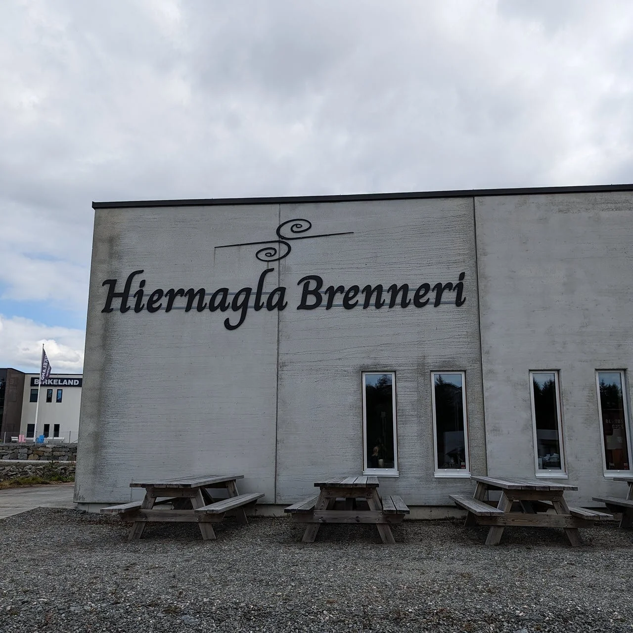 Visiting Hiernagla Distillery