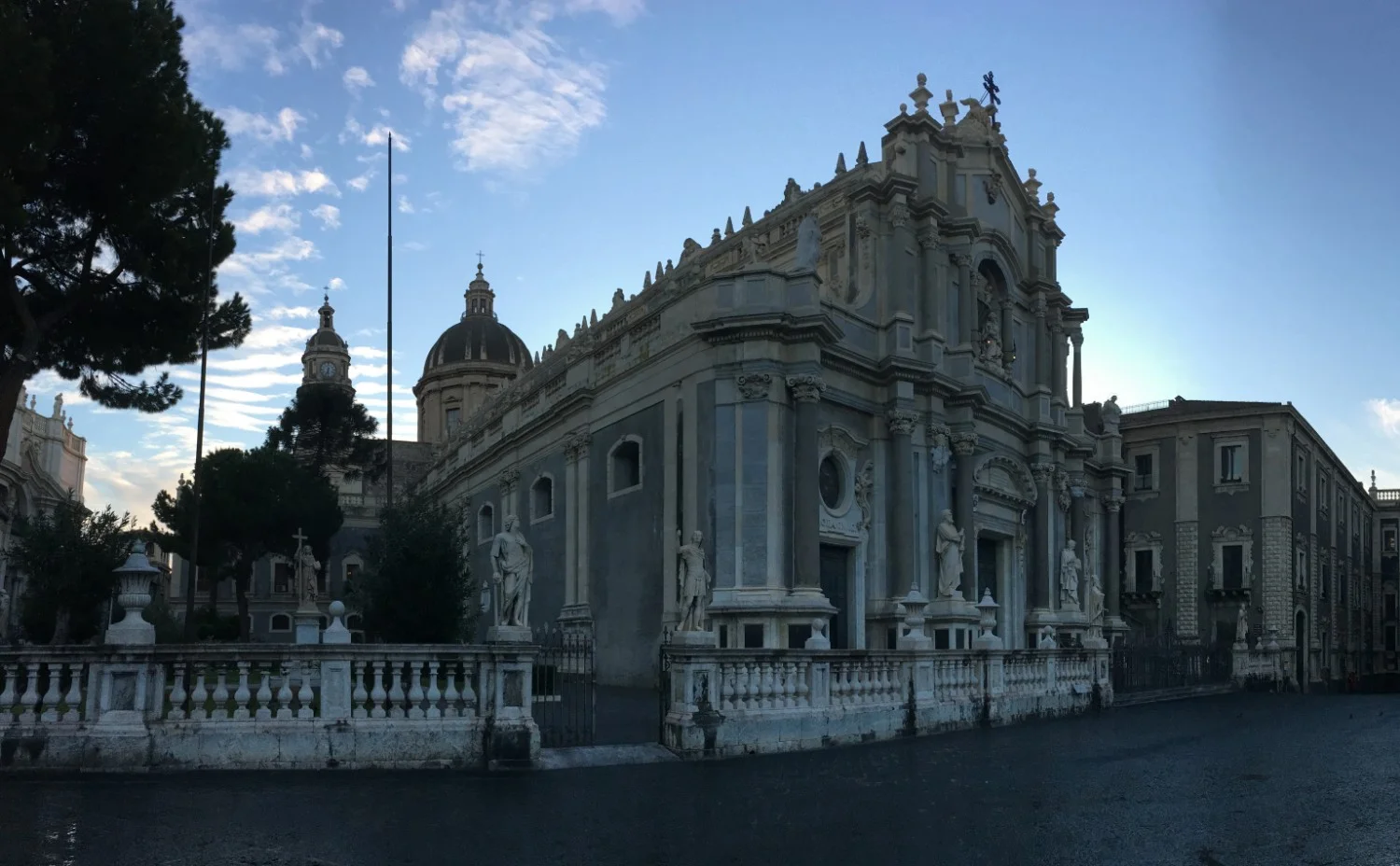 Catania_duomo.jpg