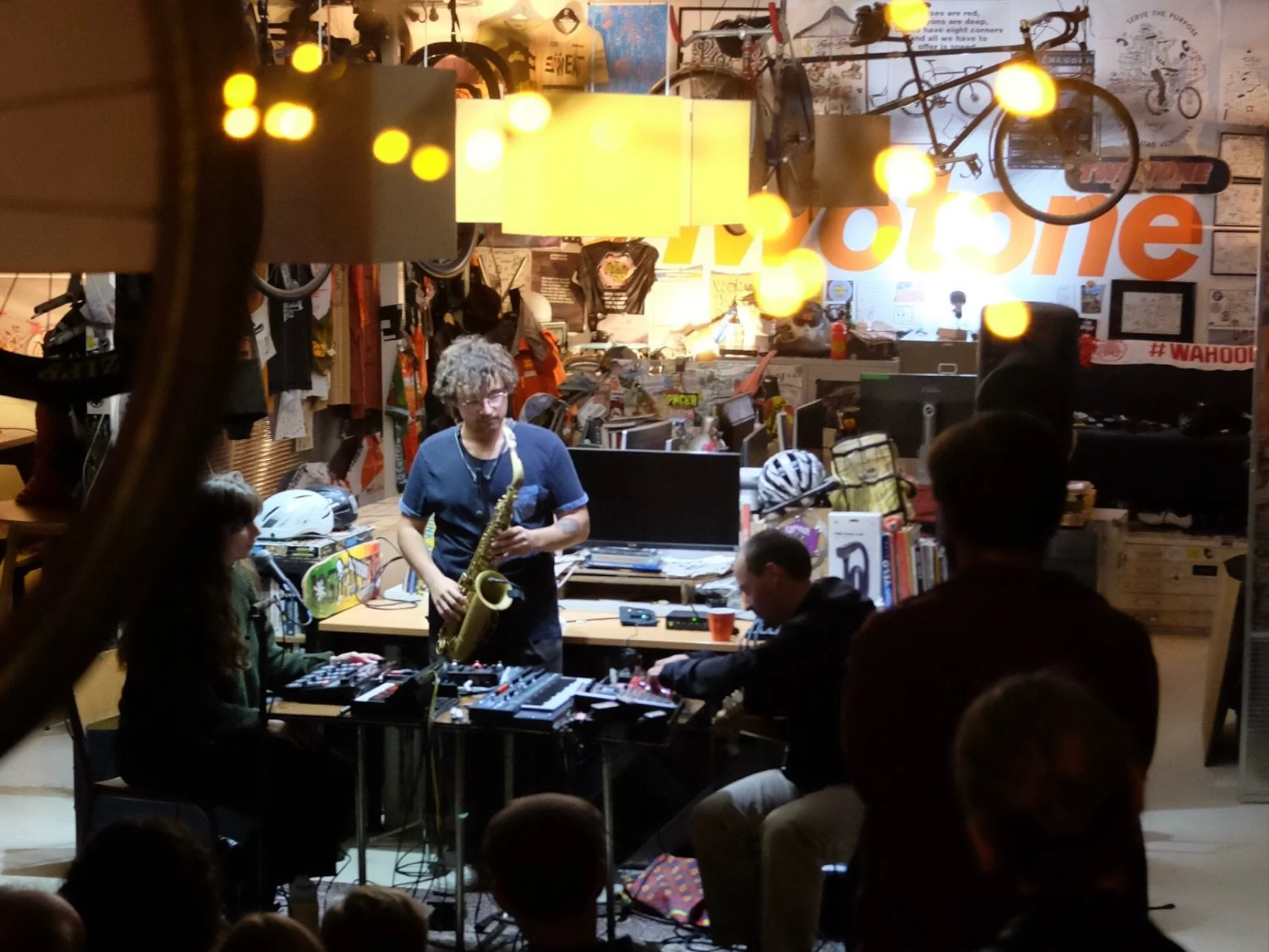 Y.O.P.E. UNDER THE TRACKS &mdash; for #doxunderthetracks n&deg;16, we welcomed Y.O.P.E., a music experiment initiated by bassist Joop de Graaf.

Y.O.P.E. performs in various formations, ranging from a trio to a nine-piece ensemble and for this editio