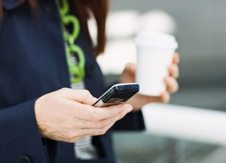 You, Your Smartphone, and Jesus: Top 4 Free Devotional Apps