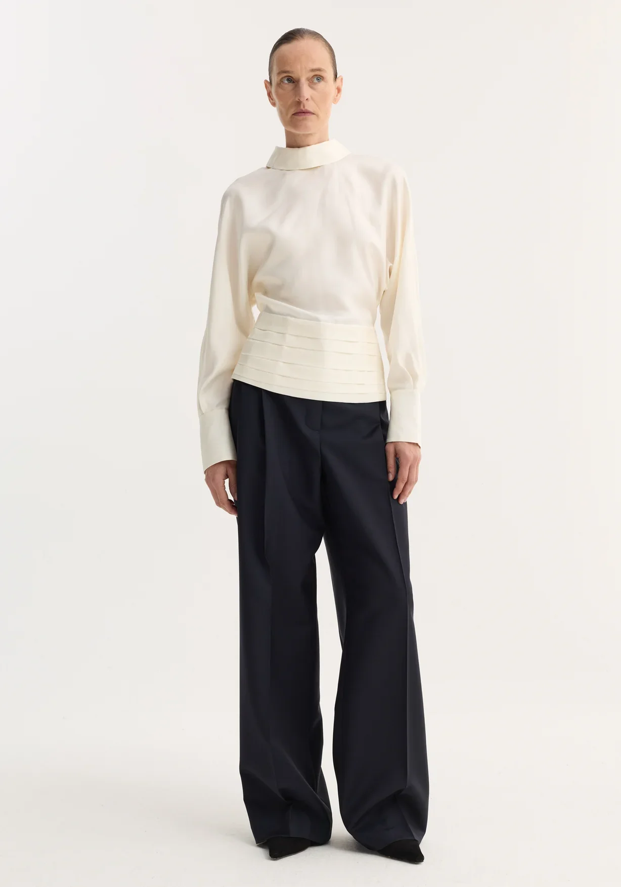 Róhe. Tuxedo Silk Top