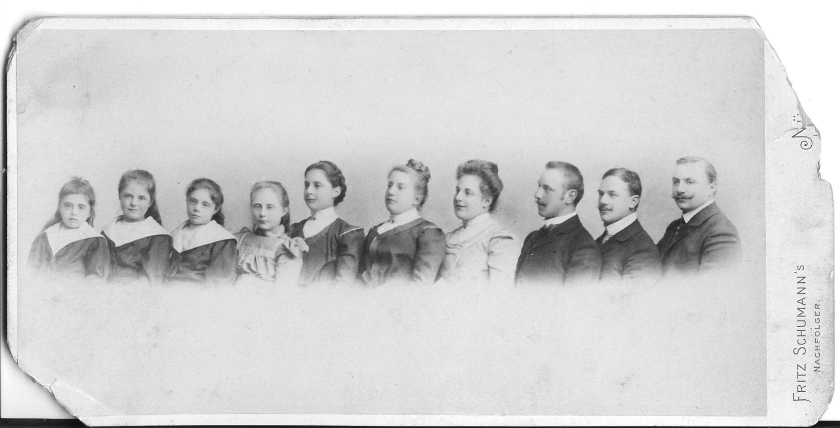 Die zehn Kinder von Pauline Hopf (1853–1922) wuchsen in der Königstraße 41 in Nürnberg auf. Foto: Privatbesitz