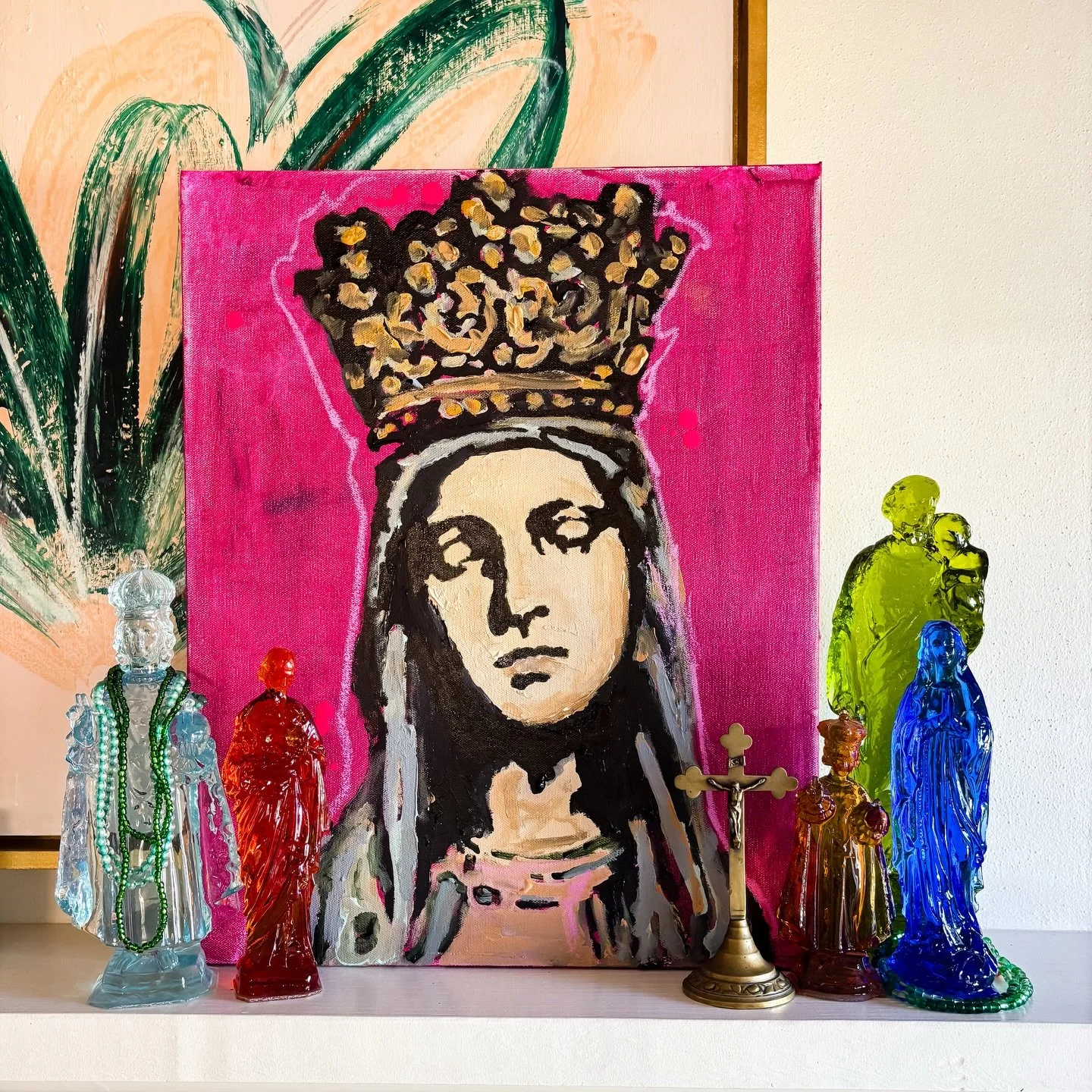 The Blessed Mother exemplifies so many paradoxes-grace and power, mercy and justice, ancient and new. Our art has embraced this concept- bold and muted color, structured and abstract. Be ready for all of it in our next collection release. ✨🤍 love ya