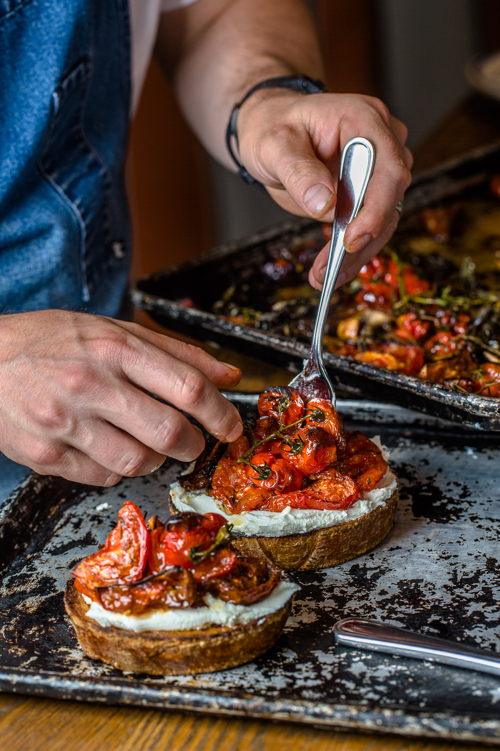 Fresh-Tomato-Bruschetta-Erik-Meadows