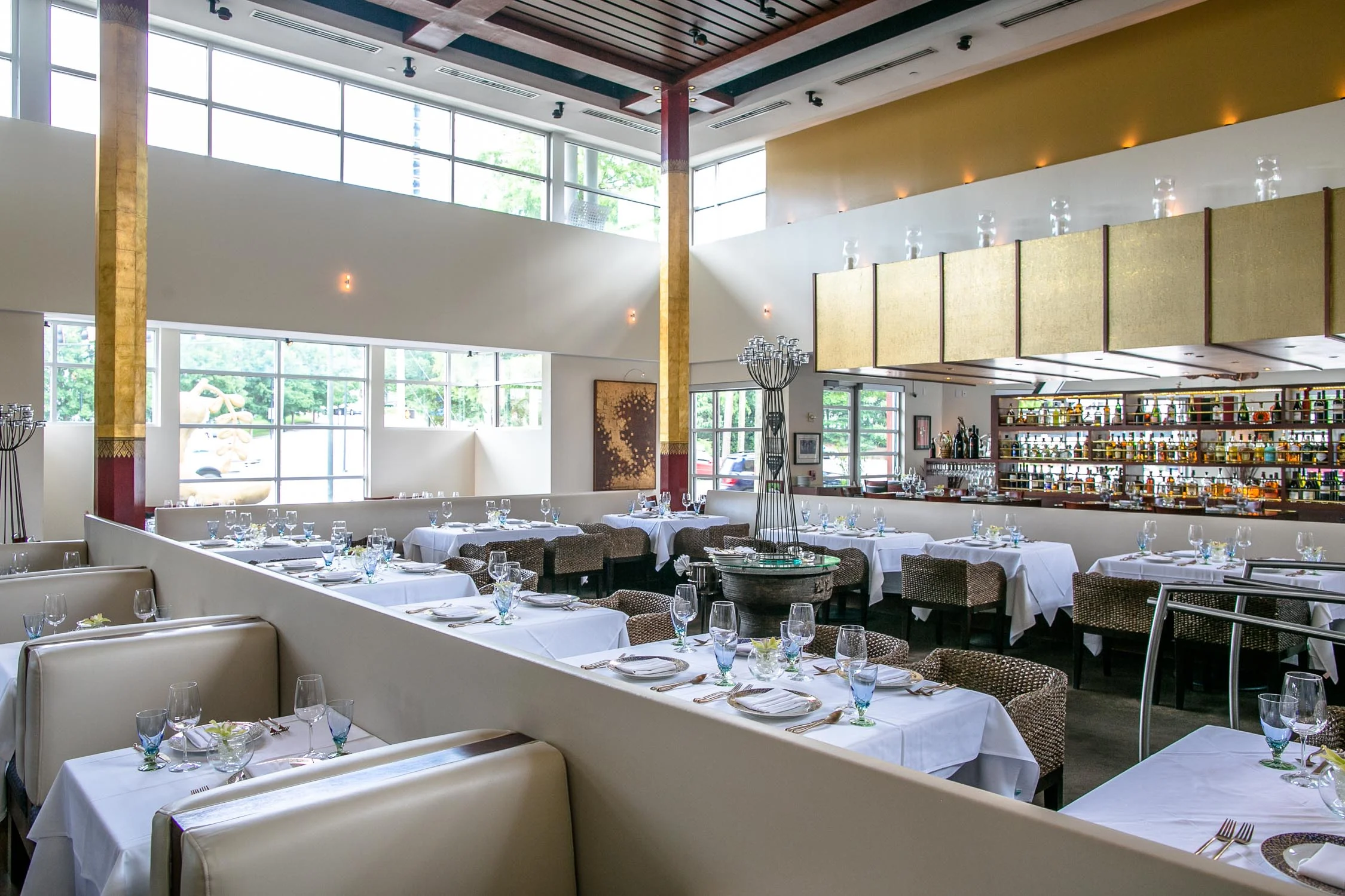 Nan-Thai-Fine-Dining-Sunlit-Restaurant-Erik-Meadows