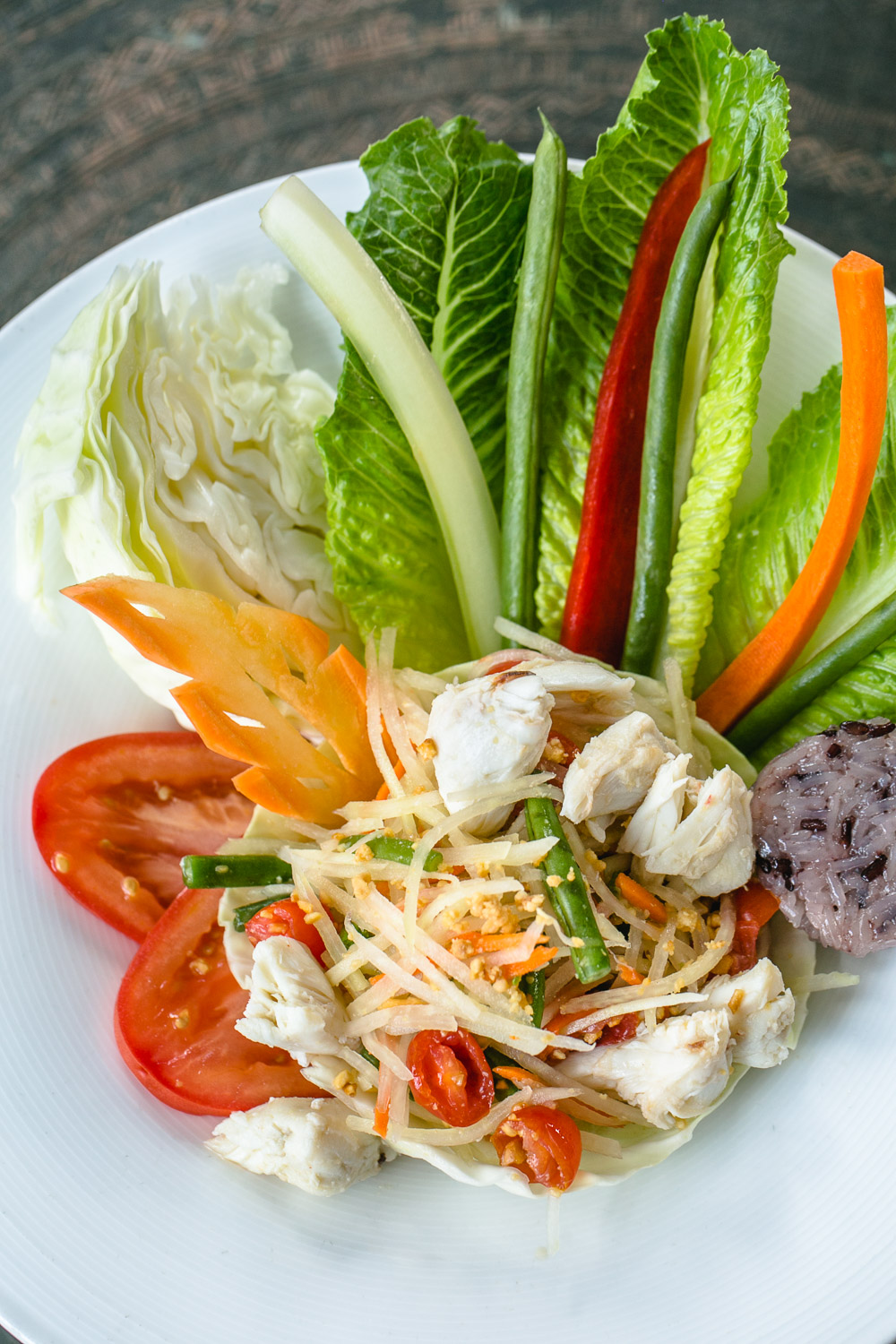 Nan-Thai-Fine-Dining-Chicken-Salad-Erik-Meadows