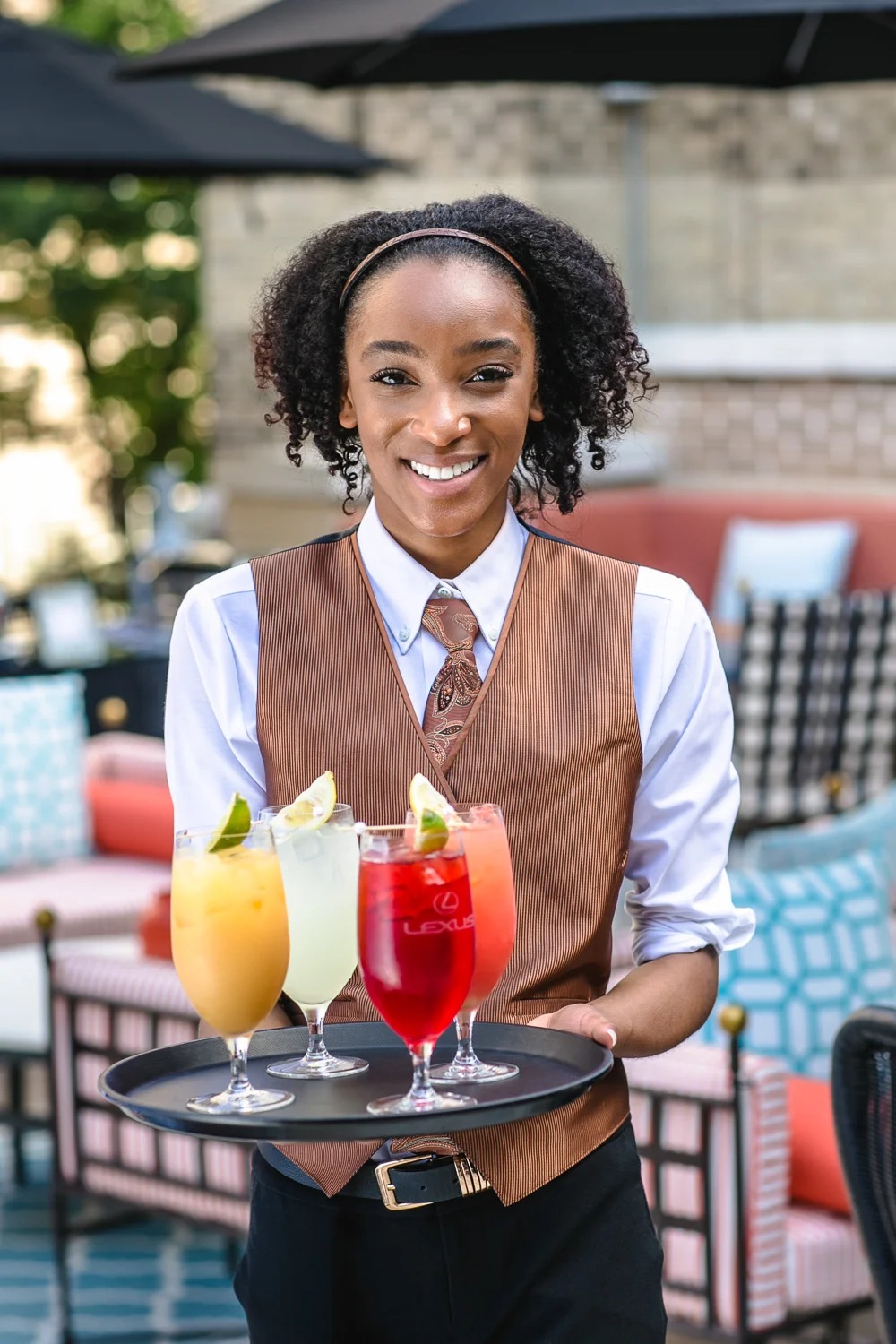 Marquee-Club-Fox-Theatre-Friendly-Server-Erik-Meadows