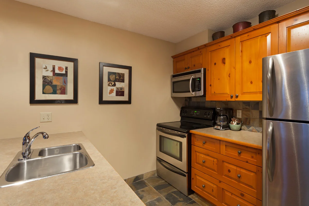 G9-Kitchen.jpg