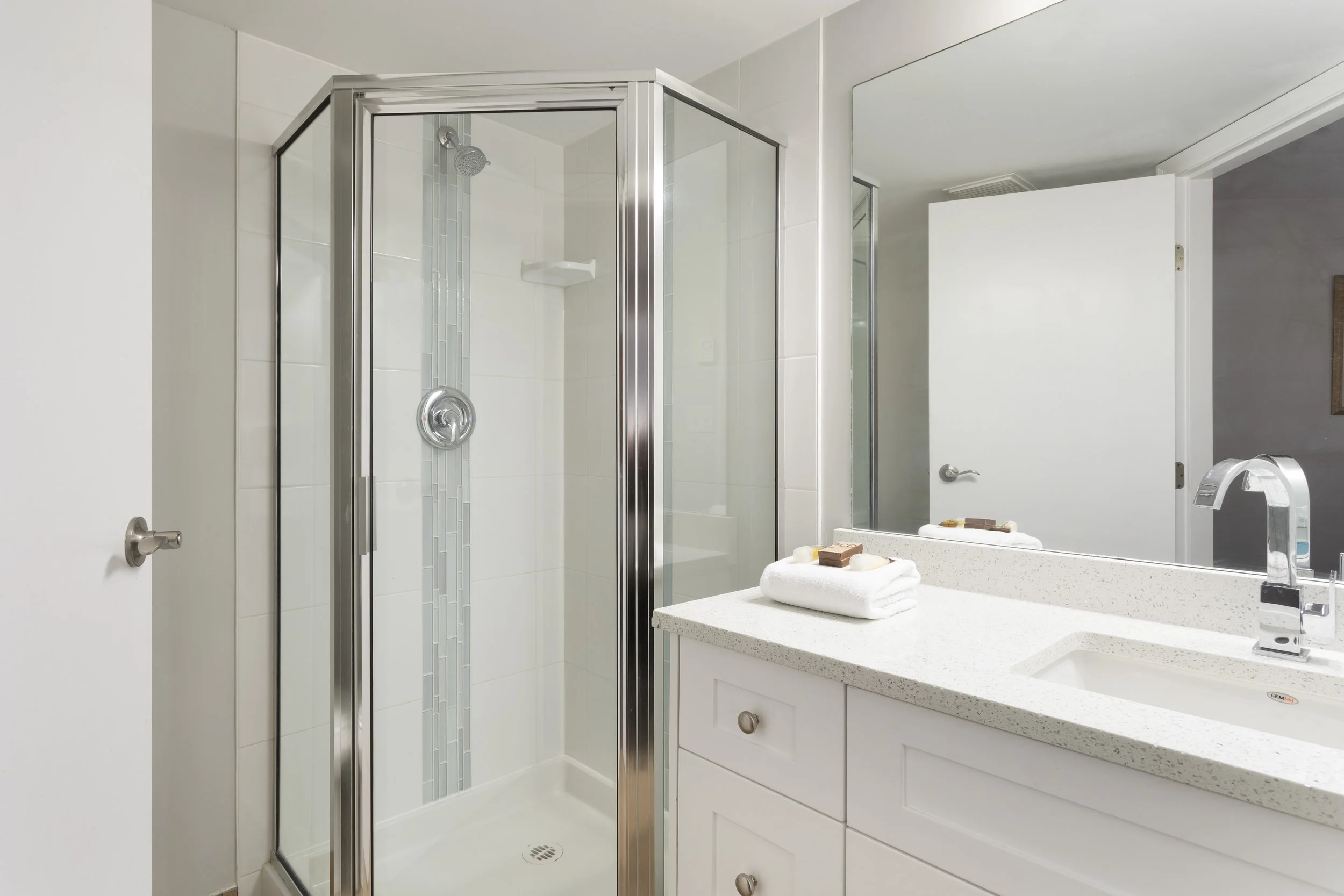 M248 Bath 2.jpg