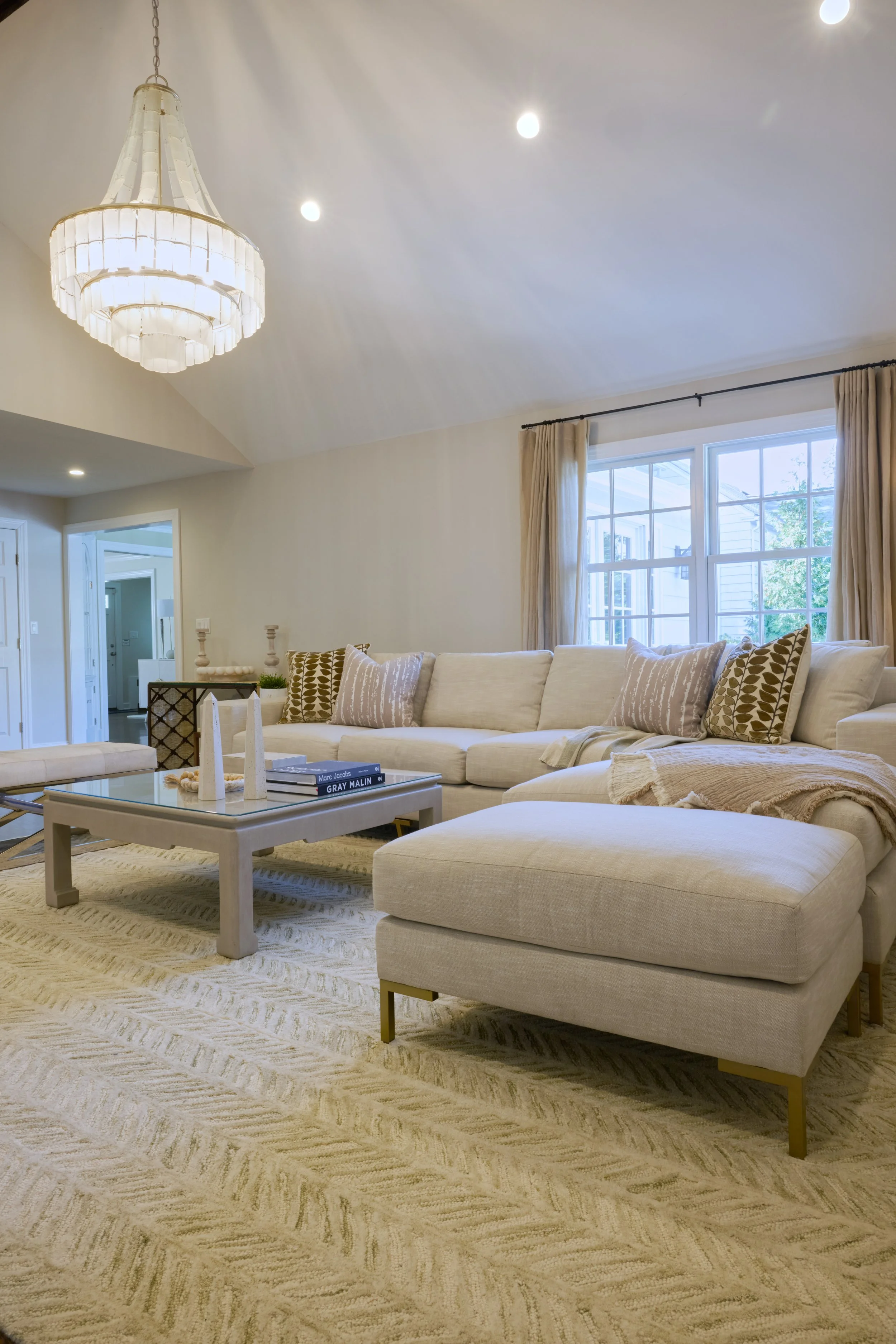 LivingRoom2.jpg