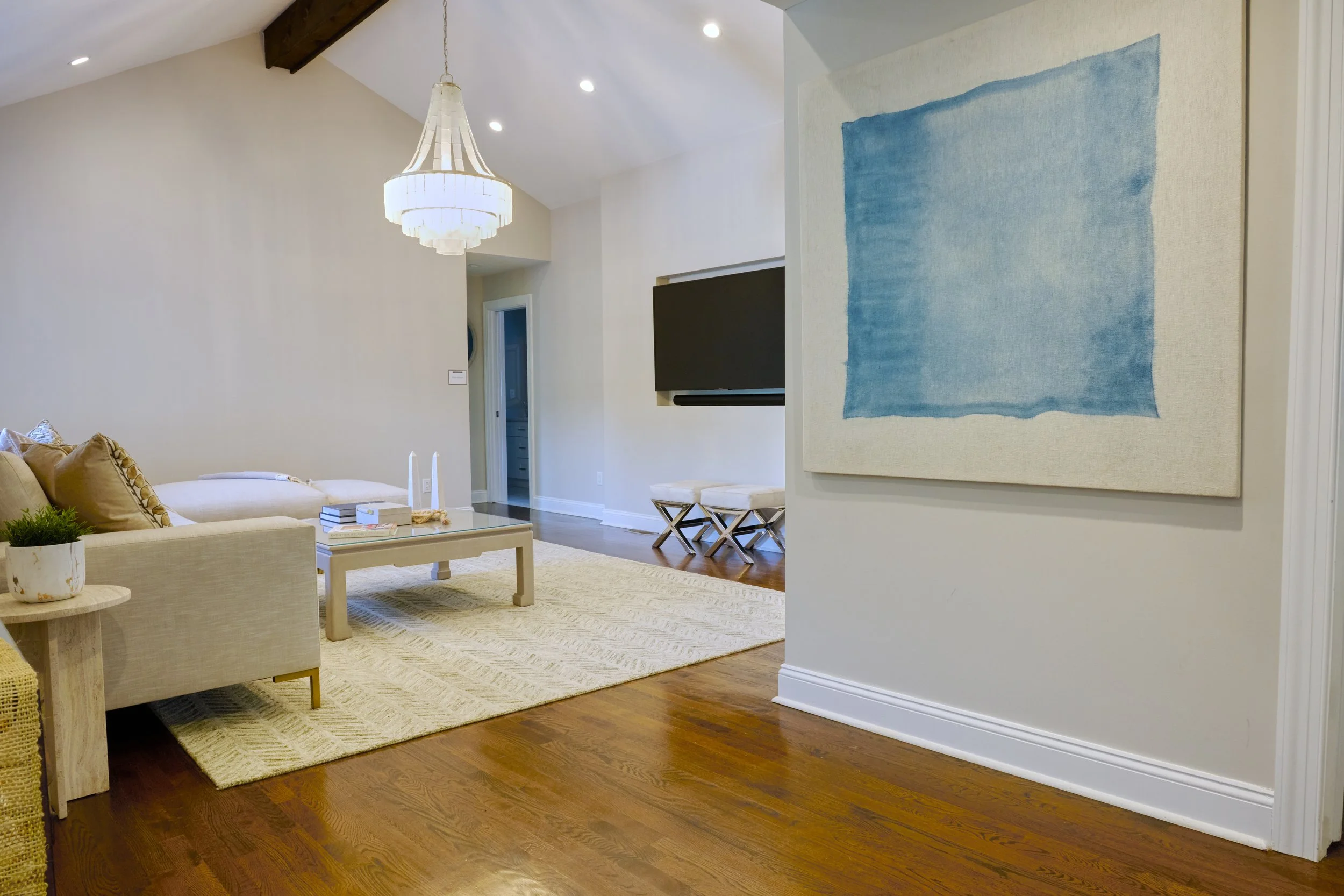 LivingRoom4.jpg