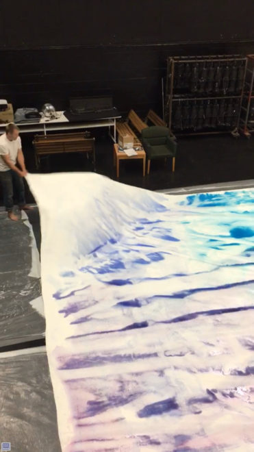 08-Lifting-Shaking-and-Moving-the-paint-371x660.jpg