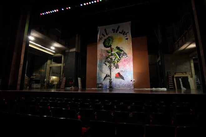 25-first-day-on-the-stage-660x440.jpg