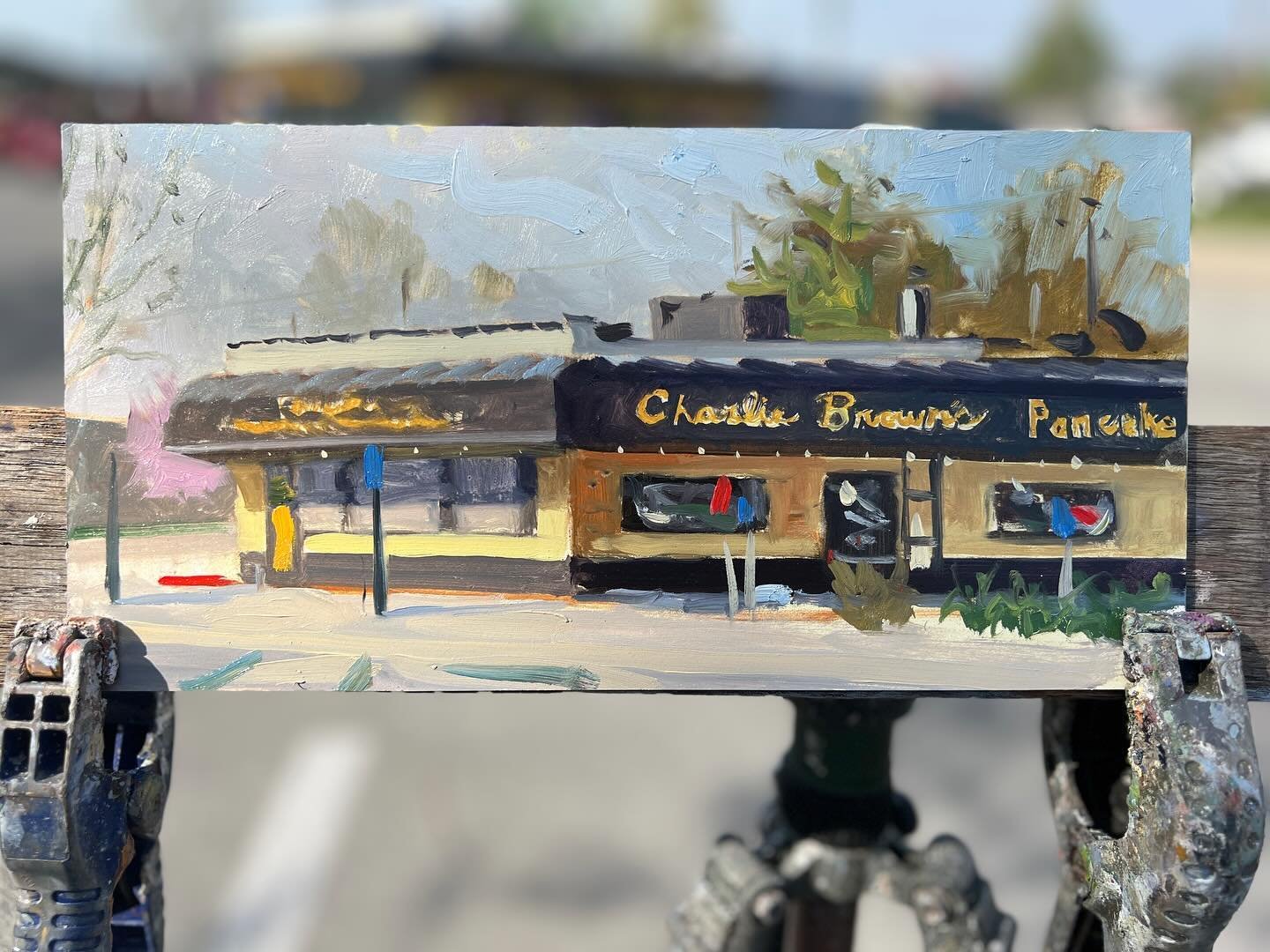 Charlie Brown&rsquo;s - after painting it this morning, I had to come in for some coffee and breakfast, I&rsquo;m a sucker for a good gravy!! #speedwayindiana #oilpainting #pleinair #pleinairpainting #ampersand_art #royaltalensna