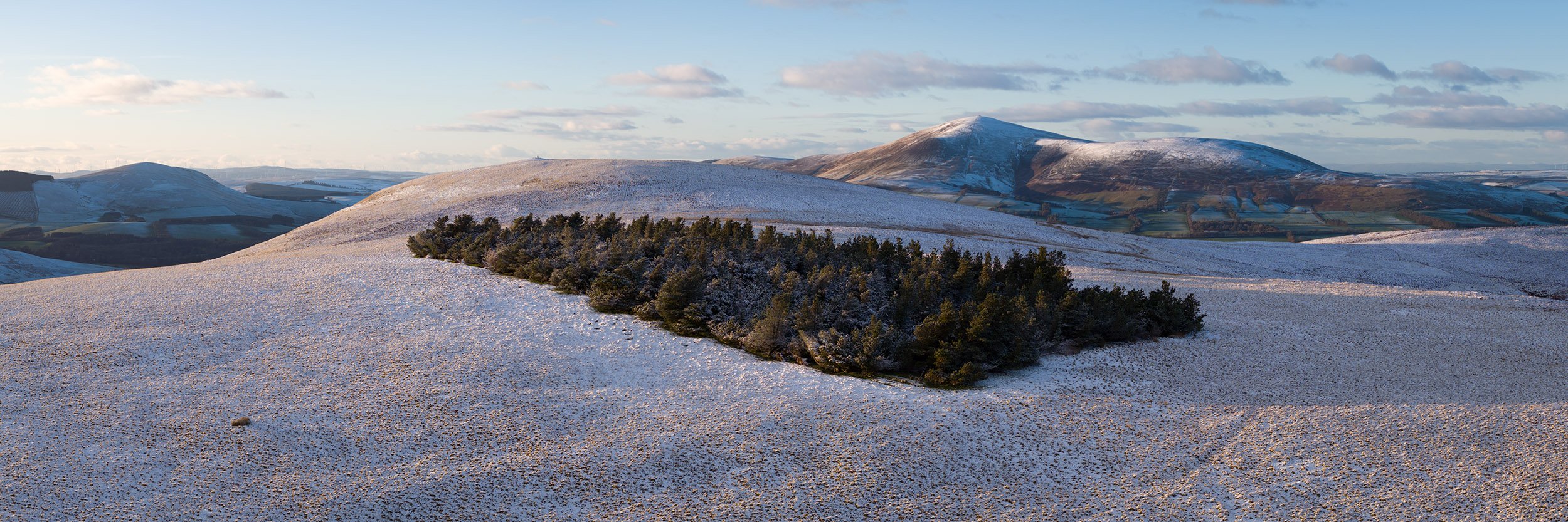Lamington Hill with Tinto Hill and the Clyde Valley beyond.