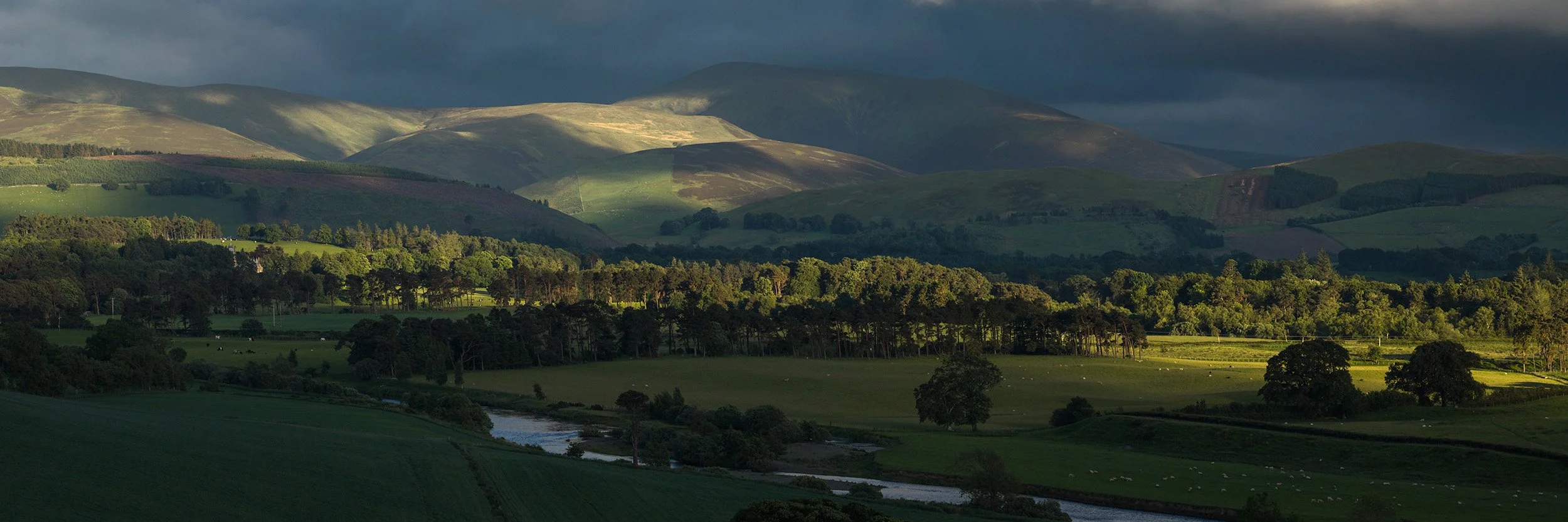  Storm light on Culter Fell and the River Clyde. 