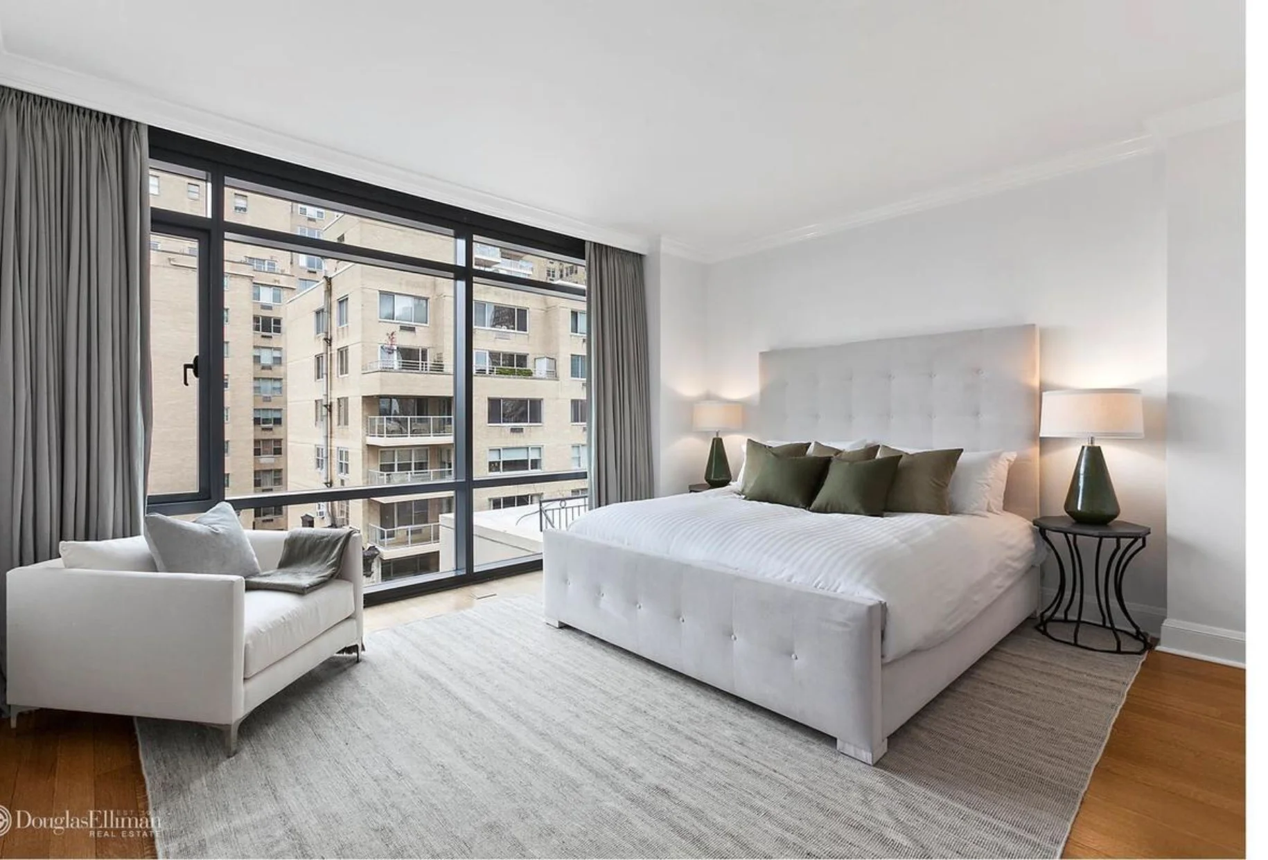 Master bedroom.jpg