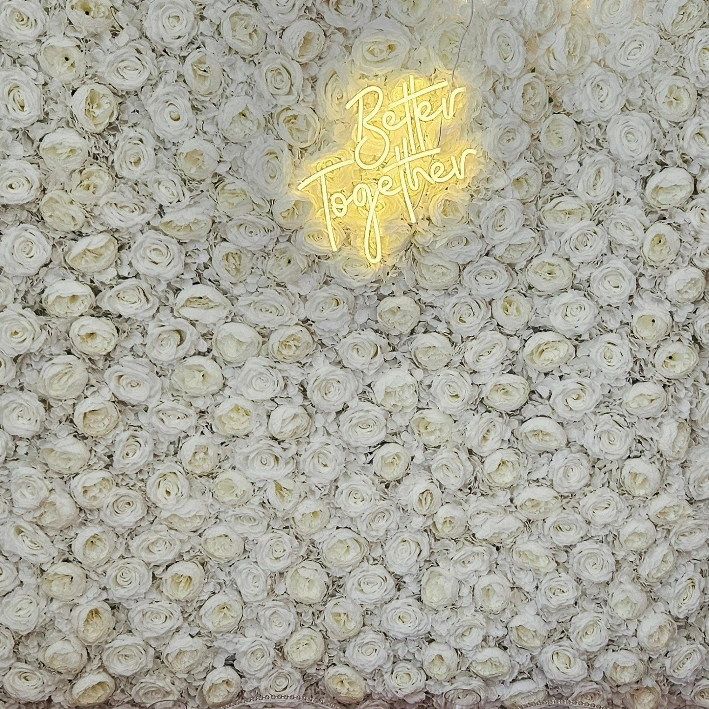 📢 NEW RENTAL ITEM!! 📢

Rent our new 8x8 ft Roses, Peonies &amp; Hydrangeas - Cream 🌹🌸🏵 SUPER PREMIUM Flower Wall for your wedding, baby shower, bridal shower, photobooth, or garden party!

Rental includes set-up, use of our heavy-duty  aluminum 