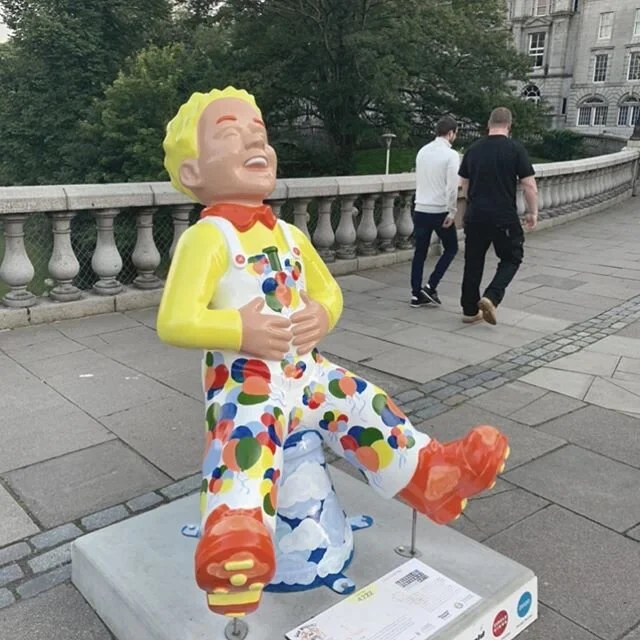 Throwback to last year when these weird statues started appearing all over Scotland with no warning 😭 Everywhere you&rsquo;d go there would be an identical statue with a different design. I went everywhere from Glasgow to Edinburgh to Inverness to A