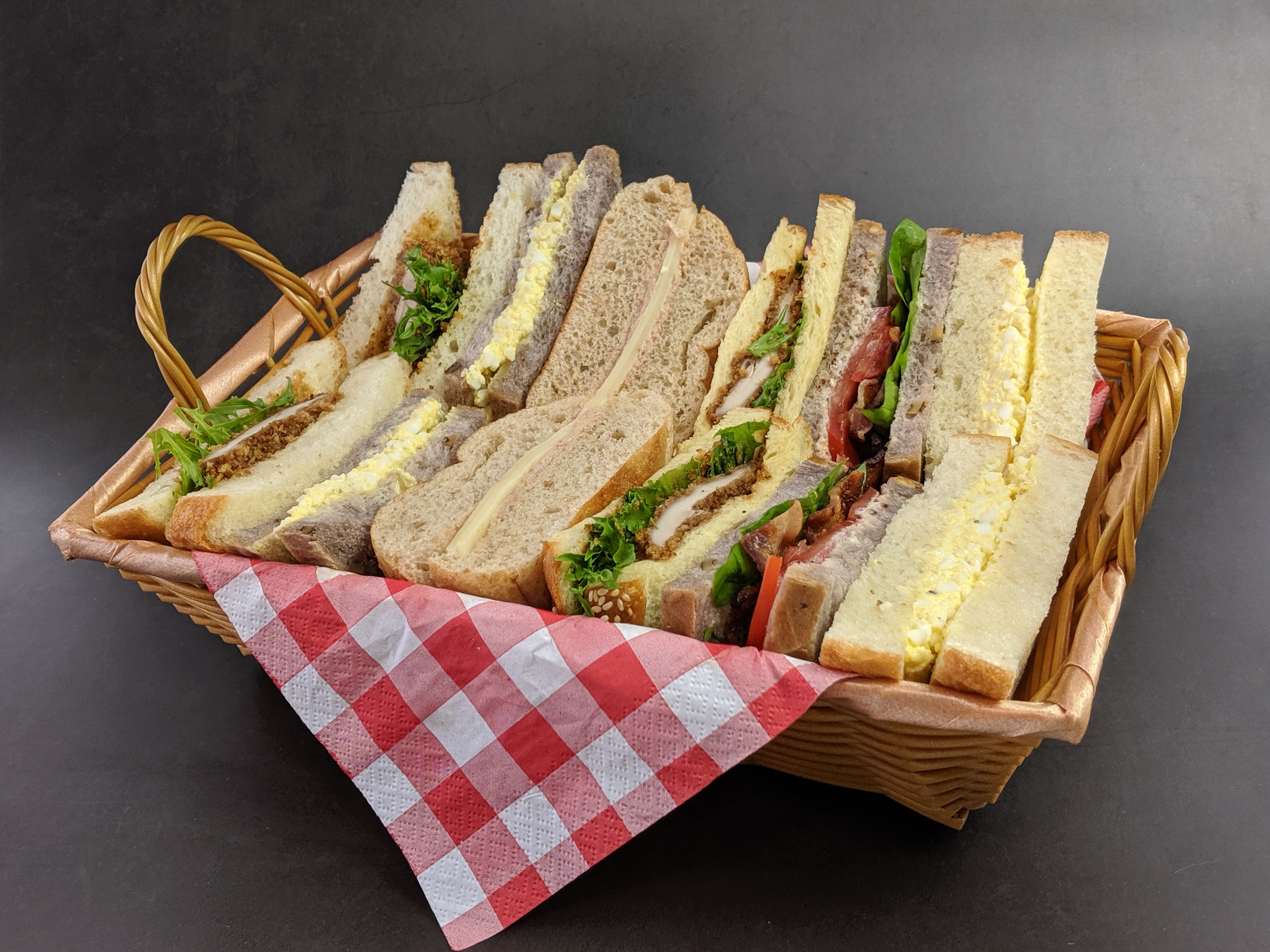 sandwichbasketinfo-2.jpg