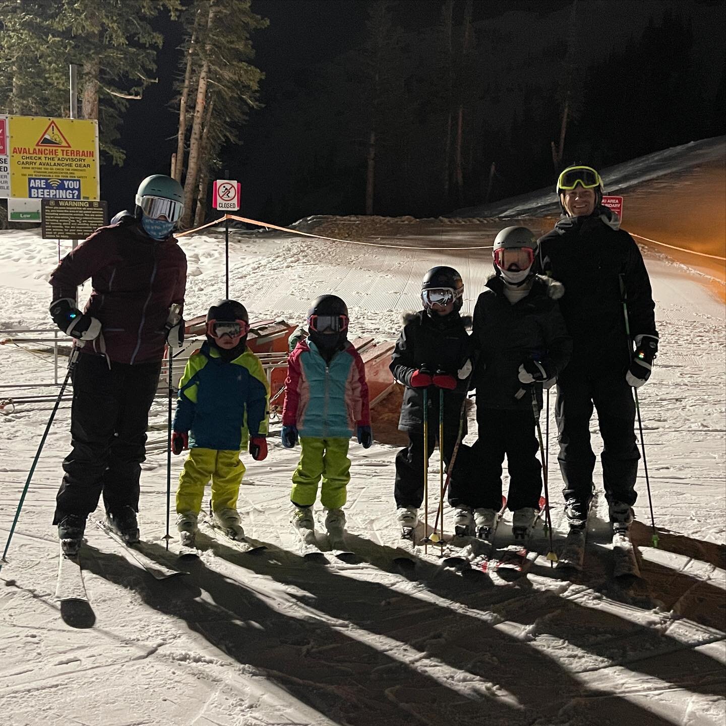 Pure magic! First time riding the chairlift as an entire family. The new Crest 6-pack is as fast as advertised, well done @brightonresort 👏🏼 ⛷️ 

#thephillipsclub #brightonresort #comeshredwithus
