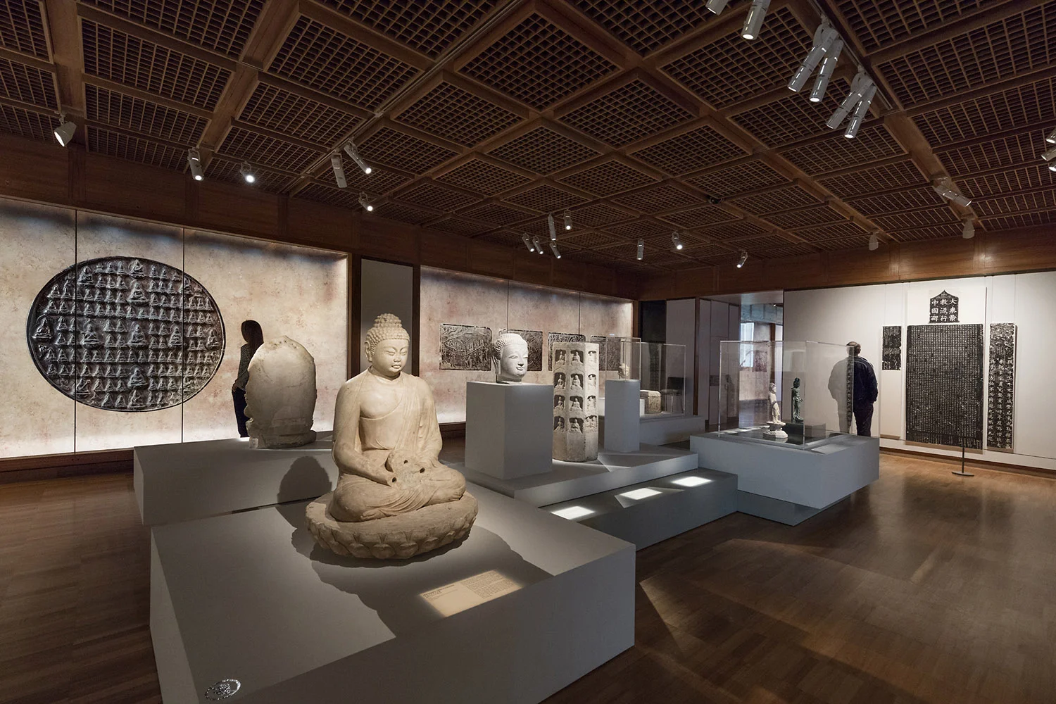 With the arrival of Tang dynasty treasures from Xian, China, the Art Gallery of New South Wales engaged FRD to redesign its upper and lower Asian galleries for a temporary exhibition program.