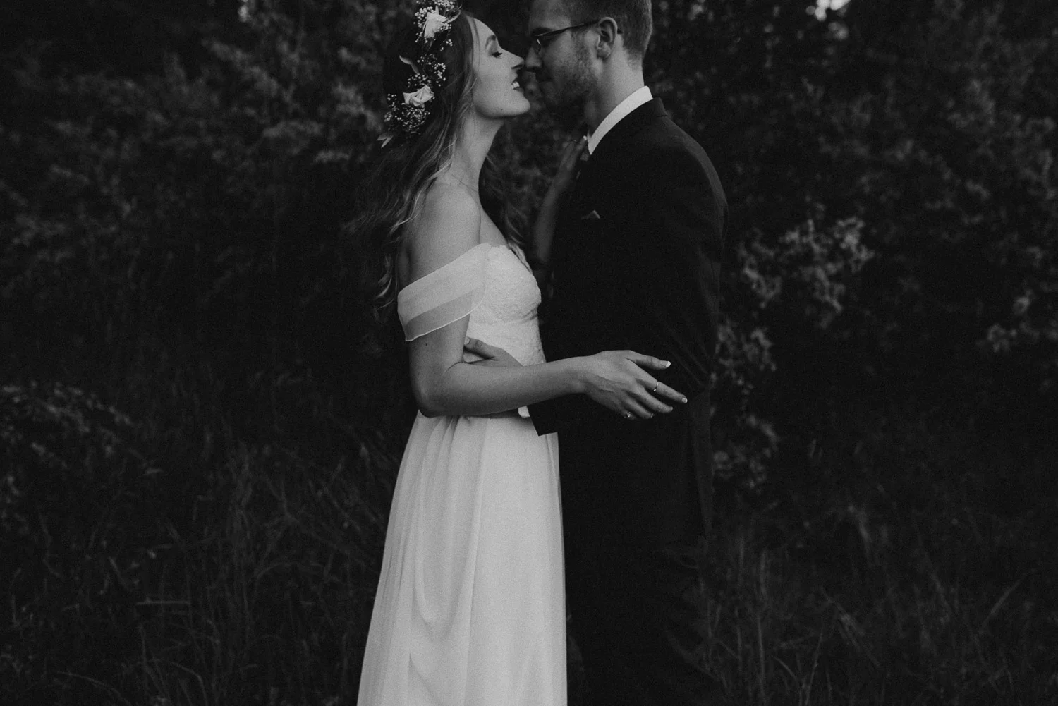 Modern Ethereal Wedding // Longbranch, WA