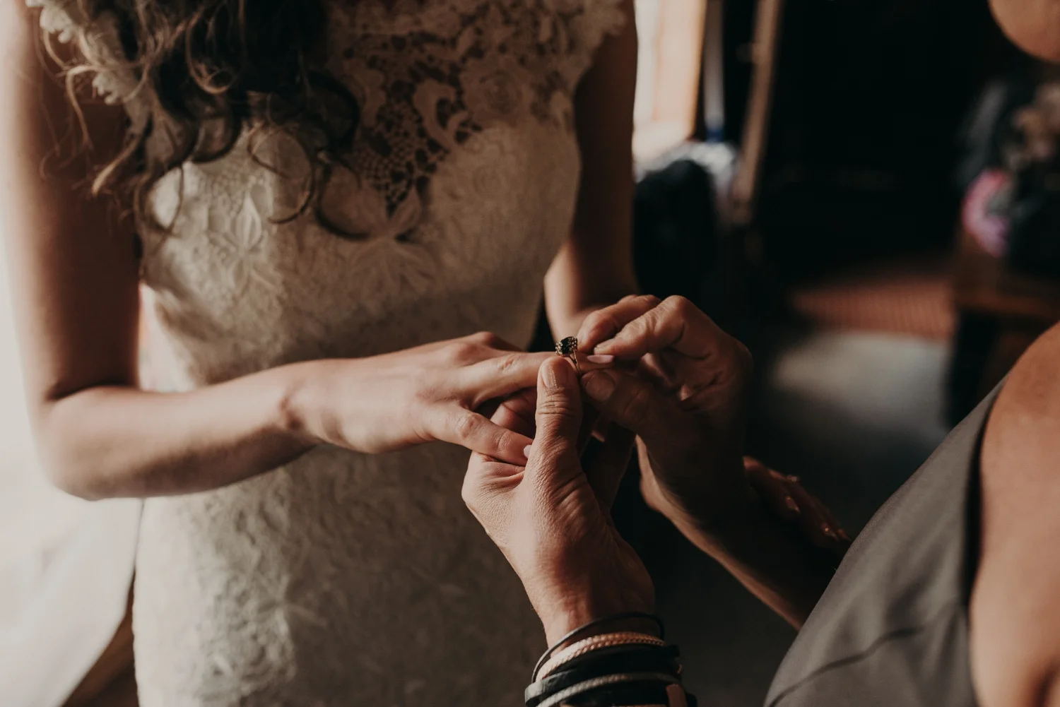 Olivia_Kyle_Mt_Hood_Wedding_0241.jpg