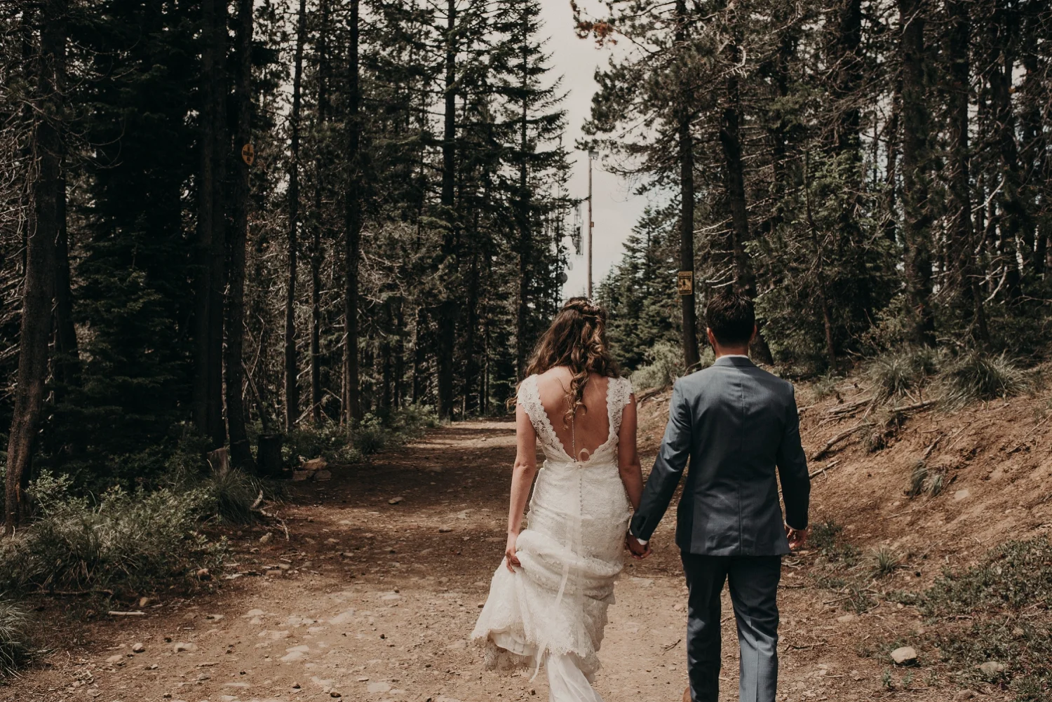 Olivia_Kyle_Mt_Hood_Wedding_0250.jpg