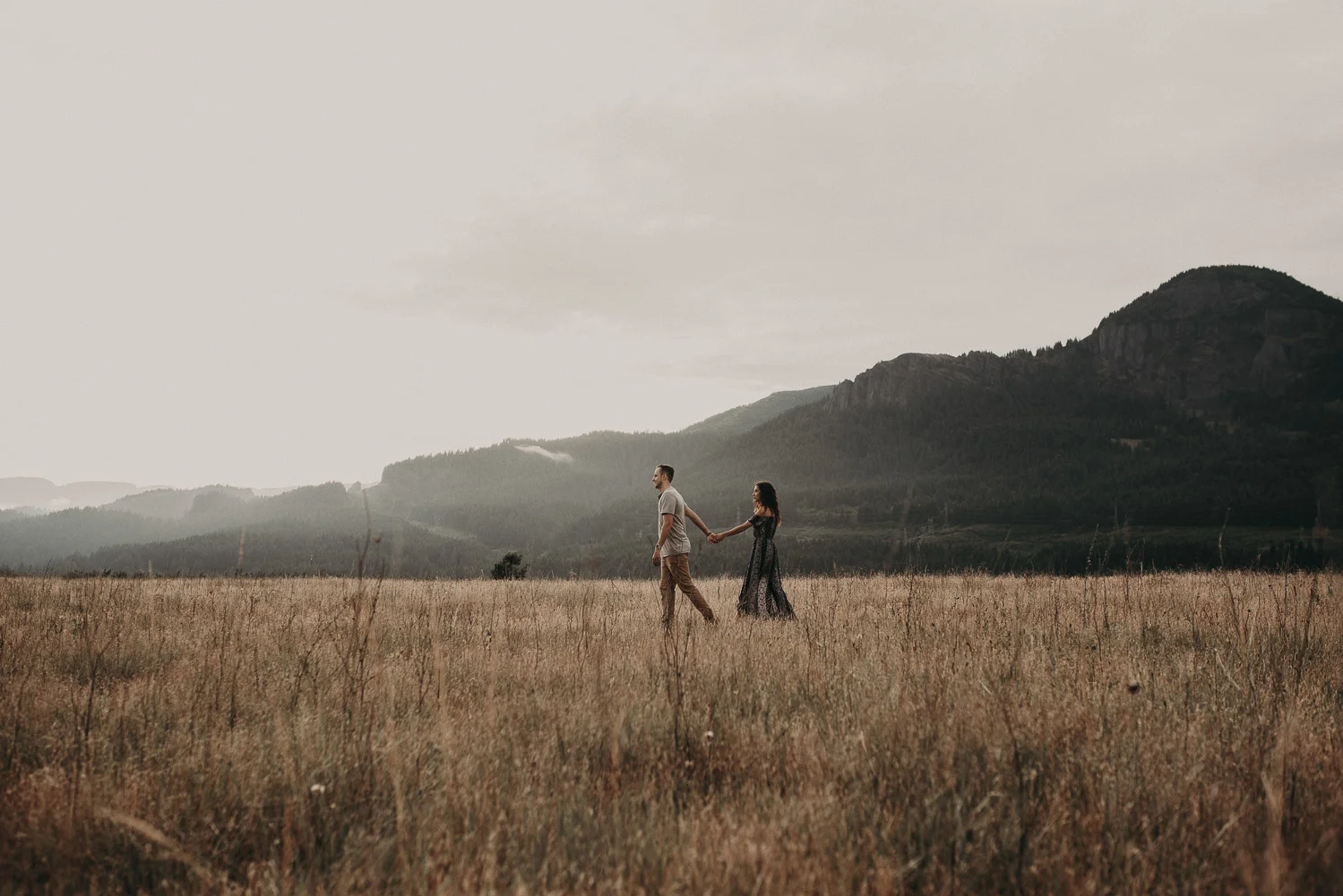 aleyshajosh-columbia-river-shoot-24.jpg