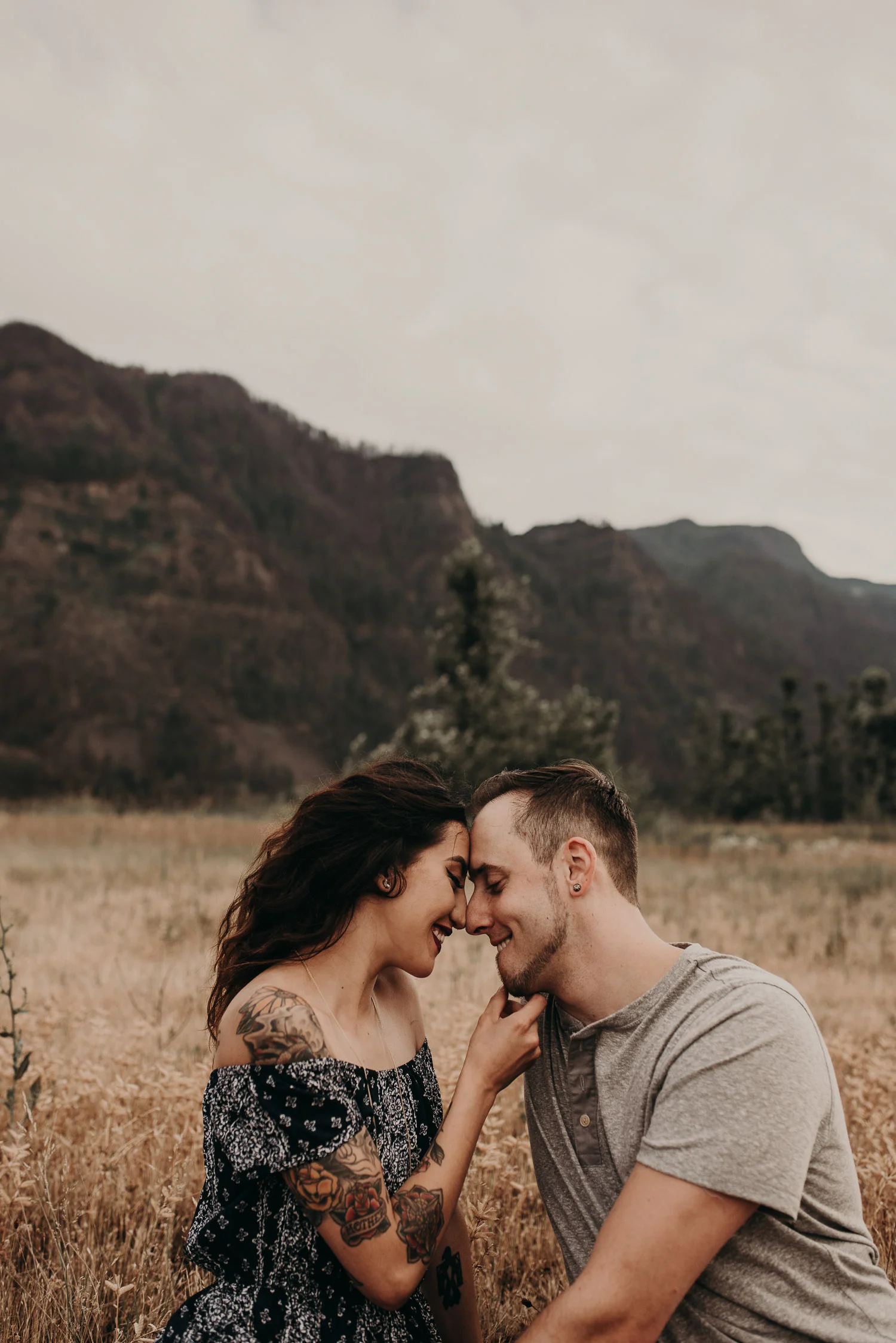 aleyshajosh-columbia-river-shoot-39.jpg
