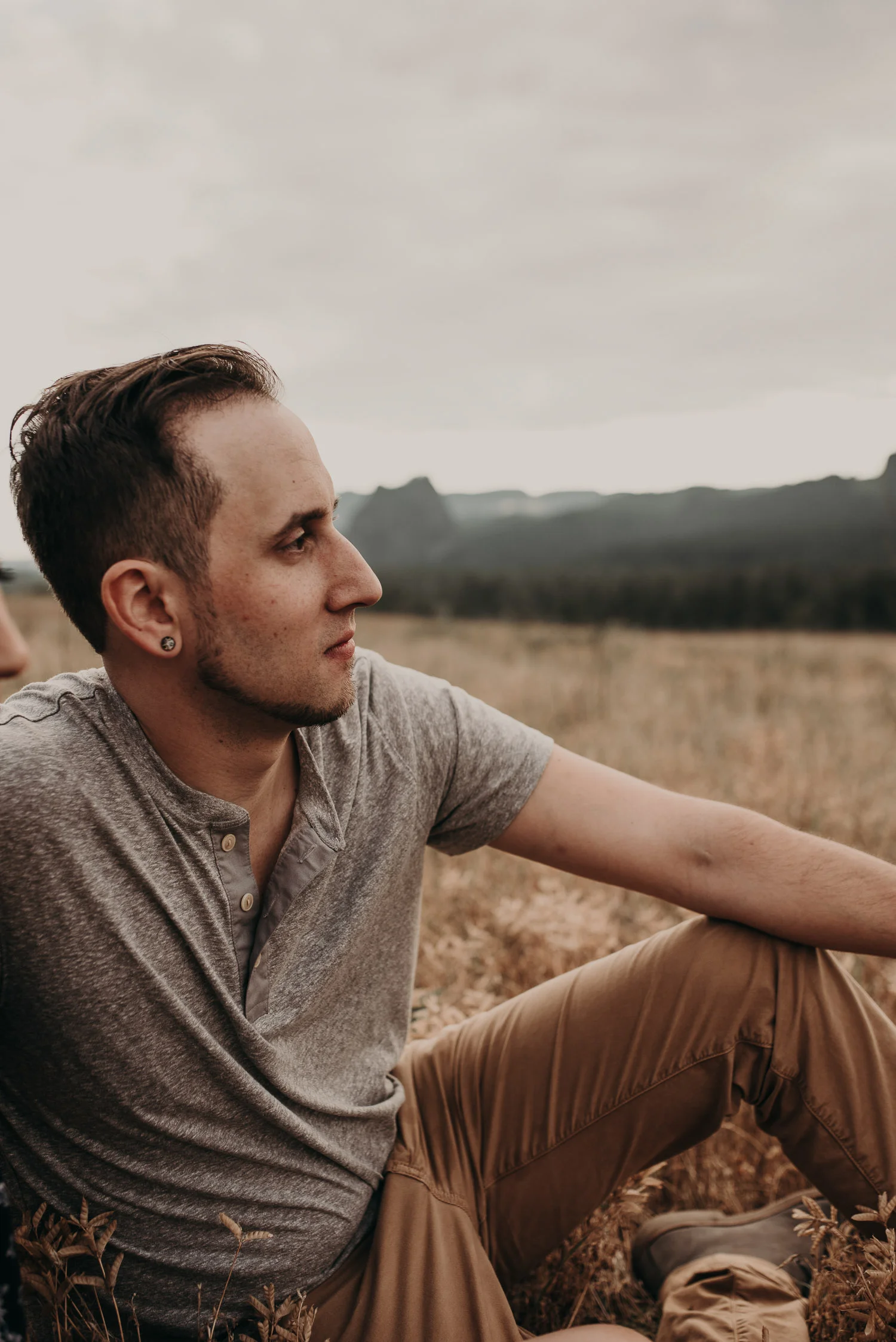 aleyshajosh-columbia-river-shoot-43.jpg