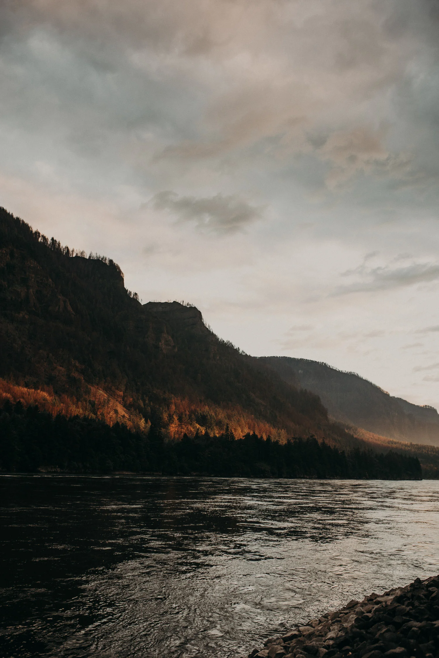 aleyshajosh-columbia-river-shoot-82.jpg