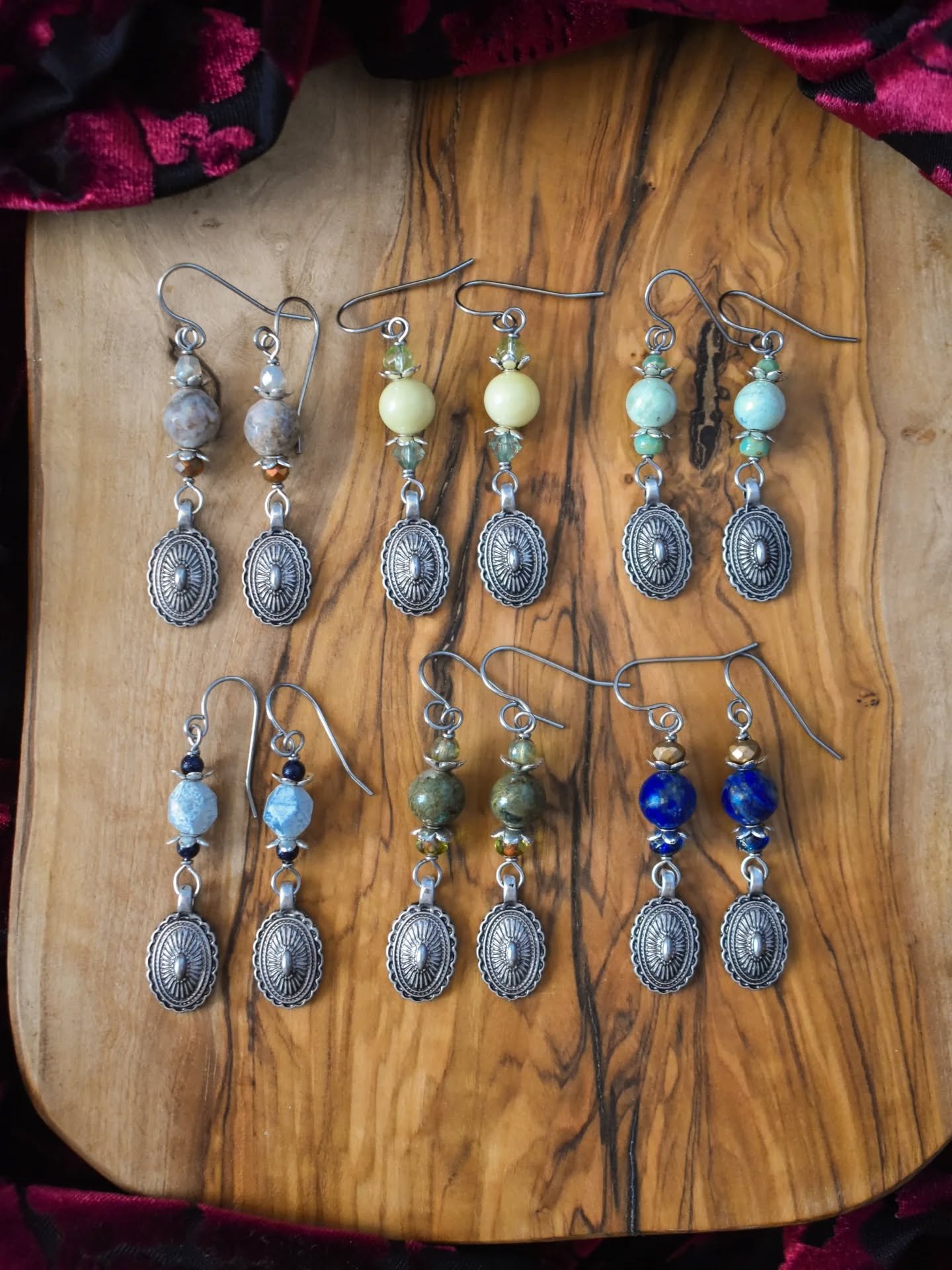 All new Desert Drops available now! I even included them in the customer appreciation sale. 🫶 Dogtooth amethyst, Australian butter jasper, turquoise, angelite, cuprite, and lapis lazuli!