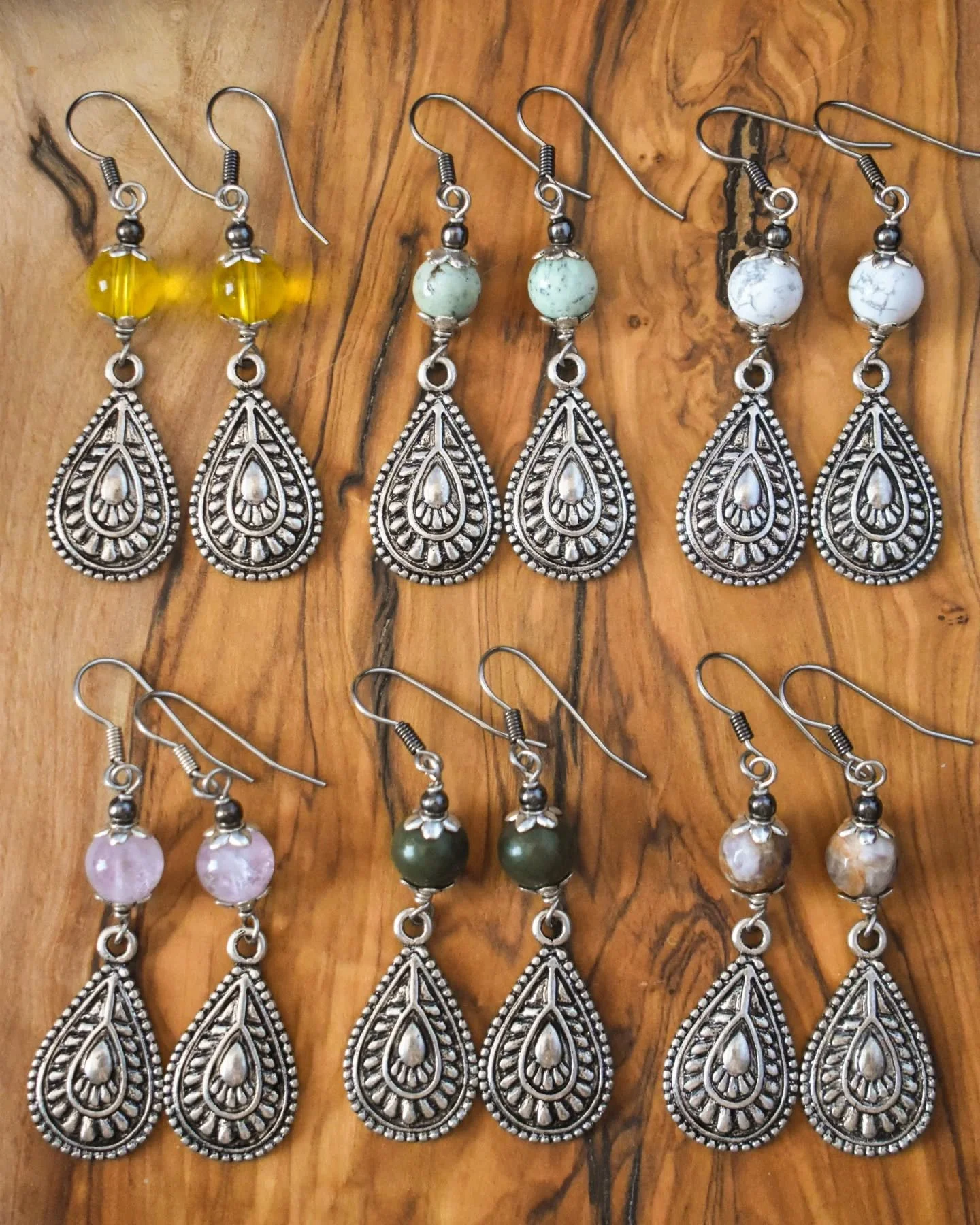 Six new Desert Tears earrings available nowww! Which color is your favorite? 💜✨